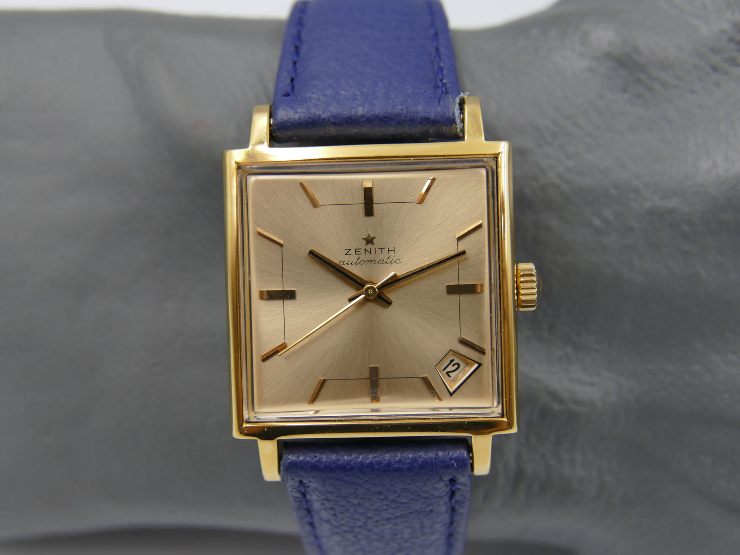 Vintage watch mens Zenith JFK square respirator automatic gold pl serviced