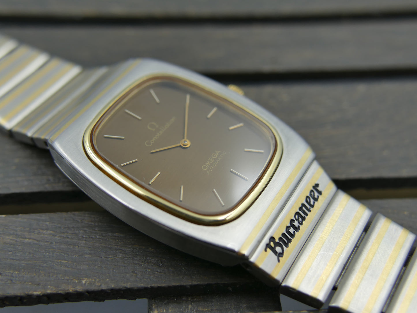 70s vintage watch mens Omega Constellation automatic cal 711 ref 155.0022 / 355.0815 chocolate Buccaneer