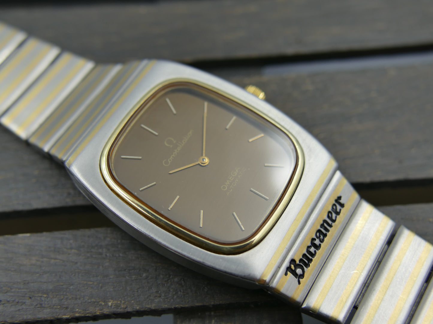 70s vintage watch mens Omega Constellation automatic cal 711 ref 155.0022 / 355.0815 chocolate Buccaneer