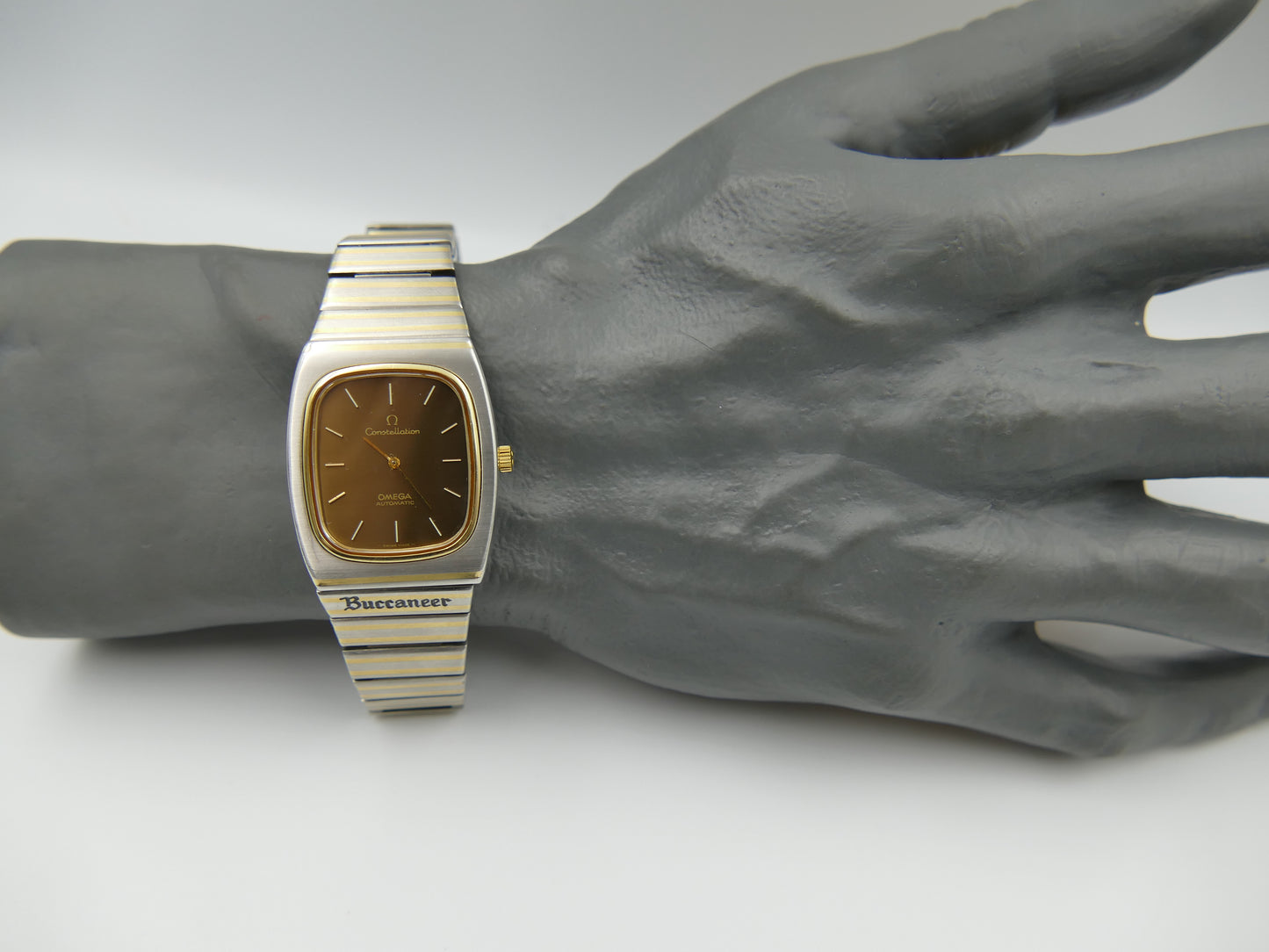 70s vintage watch mens Omega Constellation automatic cal 711 ref 155.0022 / 355.0815 chocolate Buccaneer