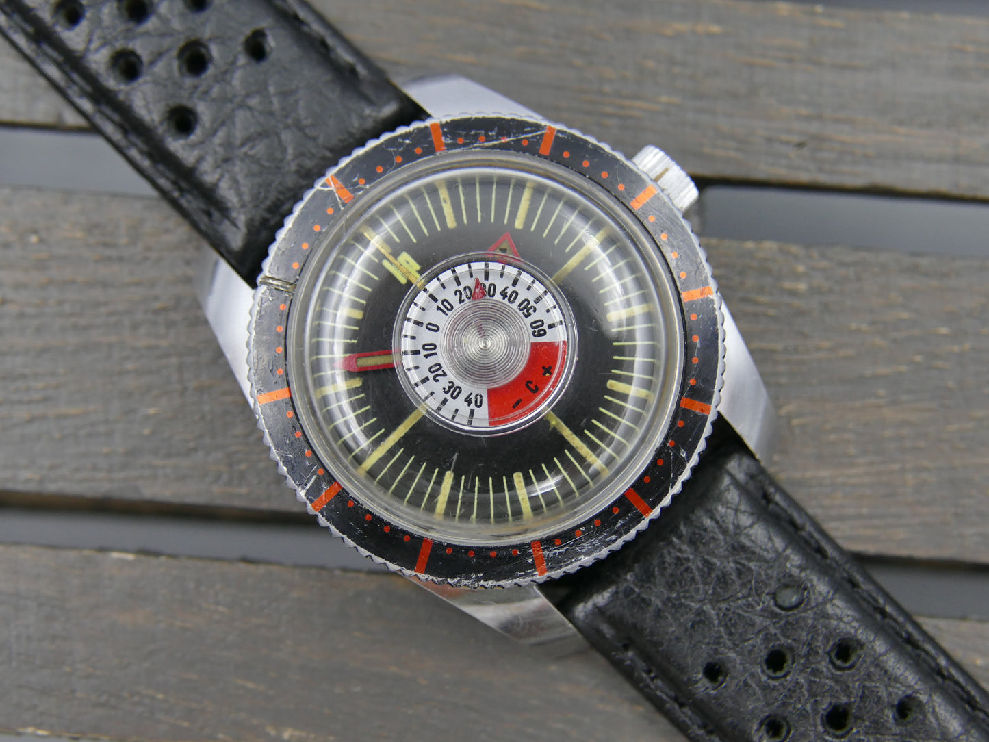 70s vintage watch mens Lip ref 42670 thermometer diver hand wind DUROWE