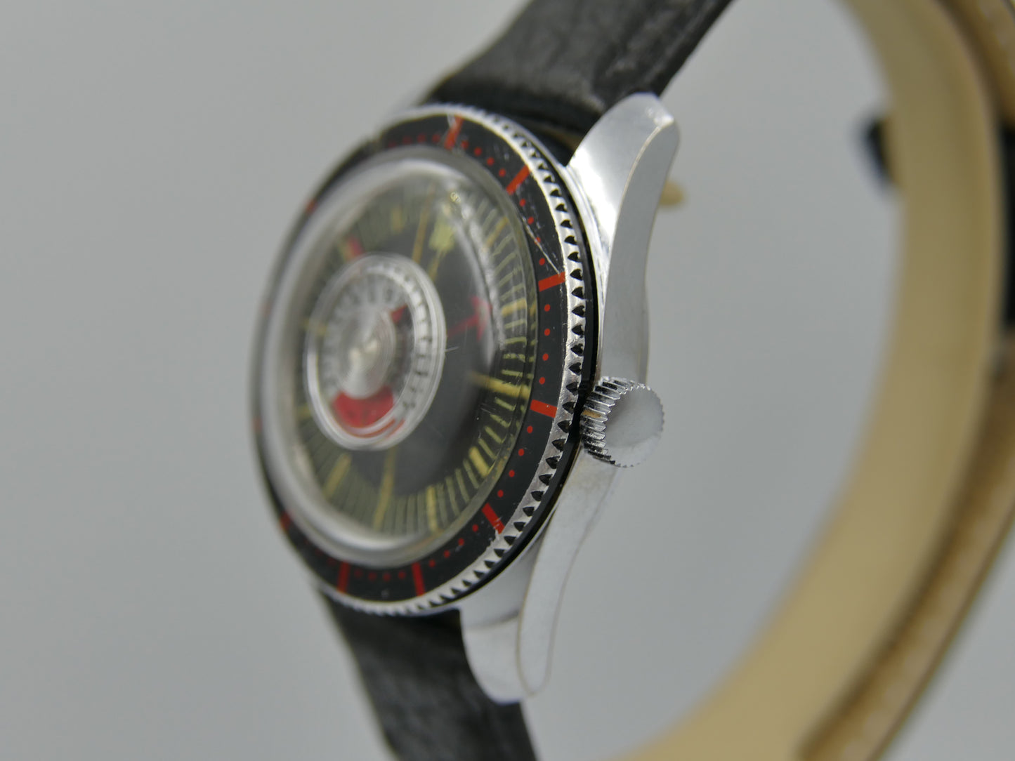 70s vintage watch mens Lip ref 42670 thermometer diver hand wind DUROWE