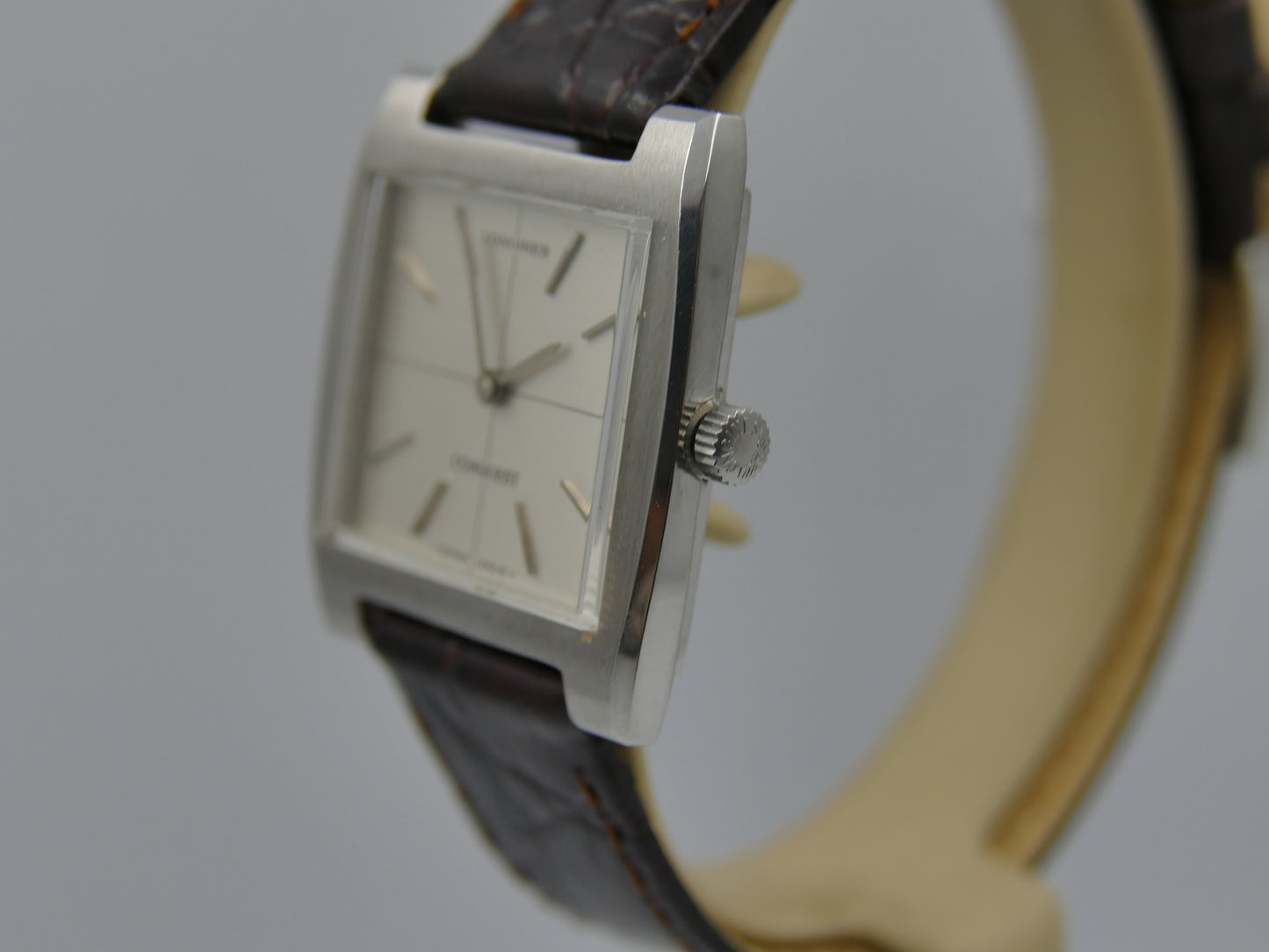 70s vintage watch mens dress Longines Conquest Cross-Hair Square hand wind L847.3 NOS w/box