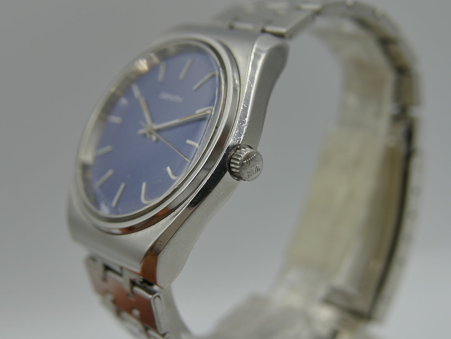 70s vintage watch mens Zenith surf ref 01.0490.360 hand wind 2572 steel blue serviced