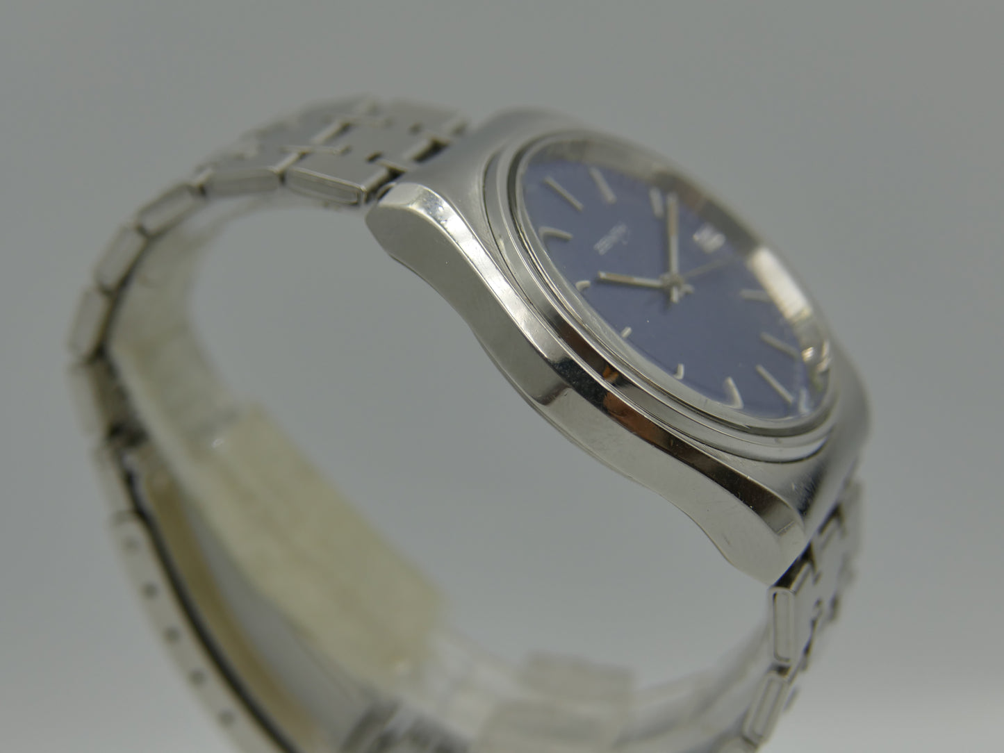 70s vintage watch mens Zenith surf ref 01.0490.360 hand wind 2572 steel blue serviced