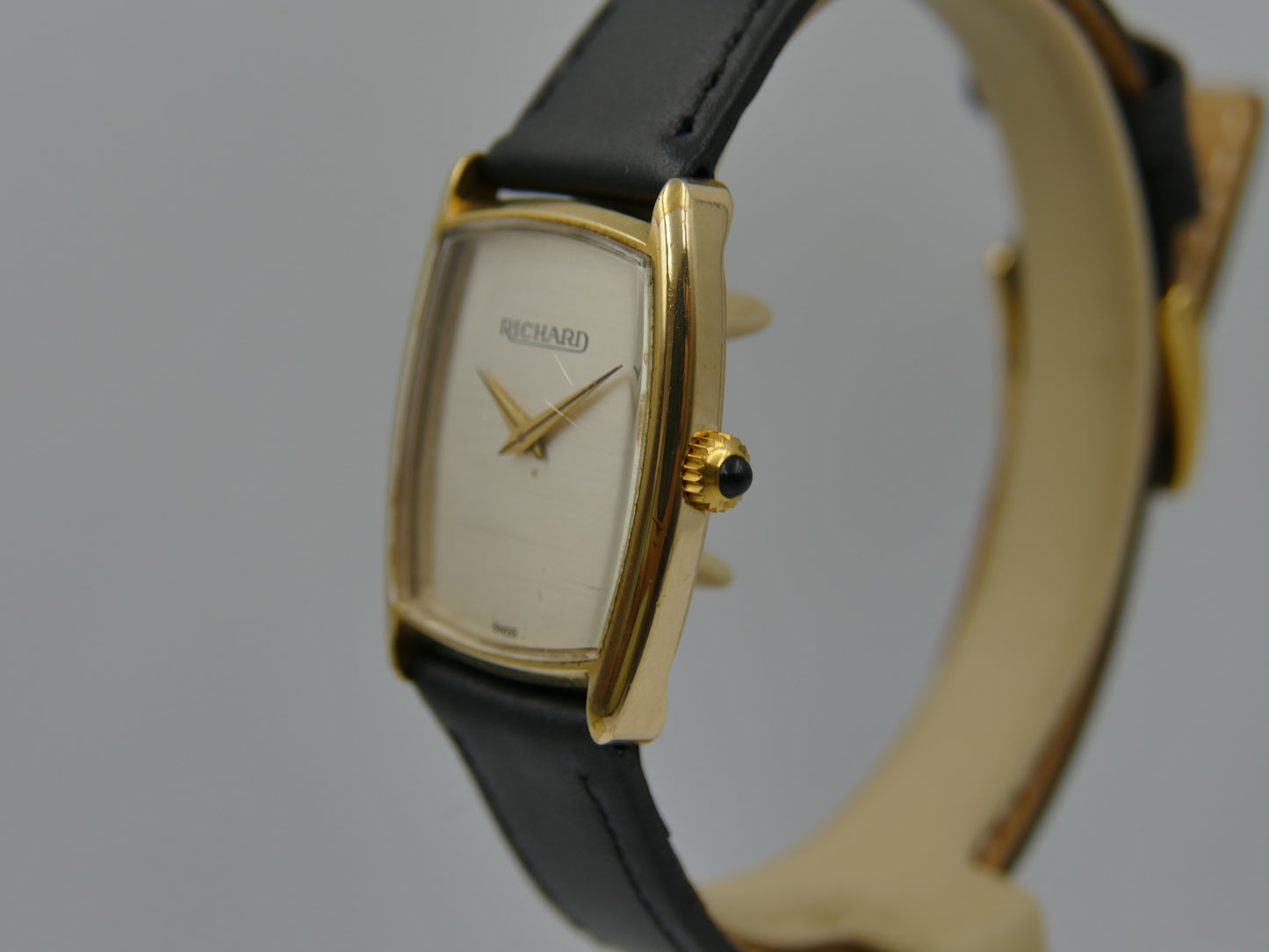 vintage watch Richard ref 440 Tank Tonneau hand wind eta 2512