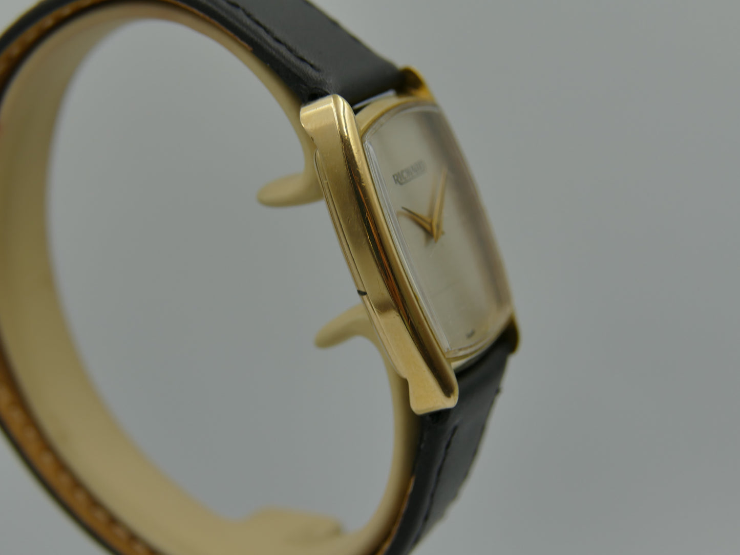 vintage watch Richard ref 440 Tank Tonneau hand wind eta 2512