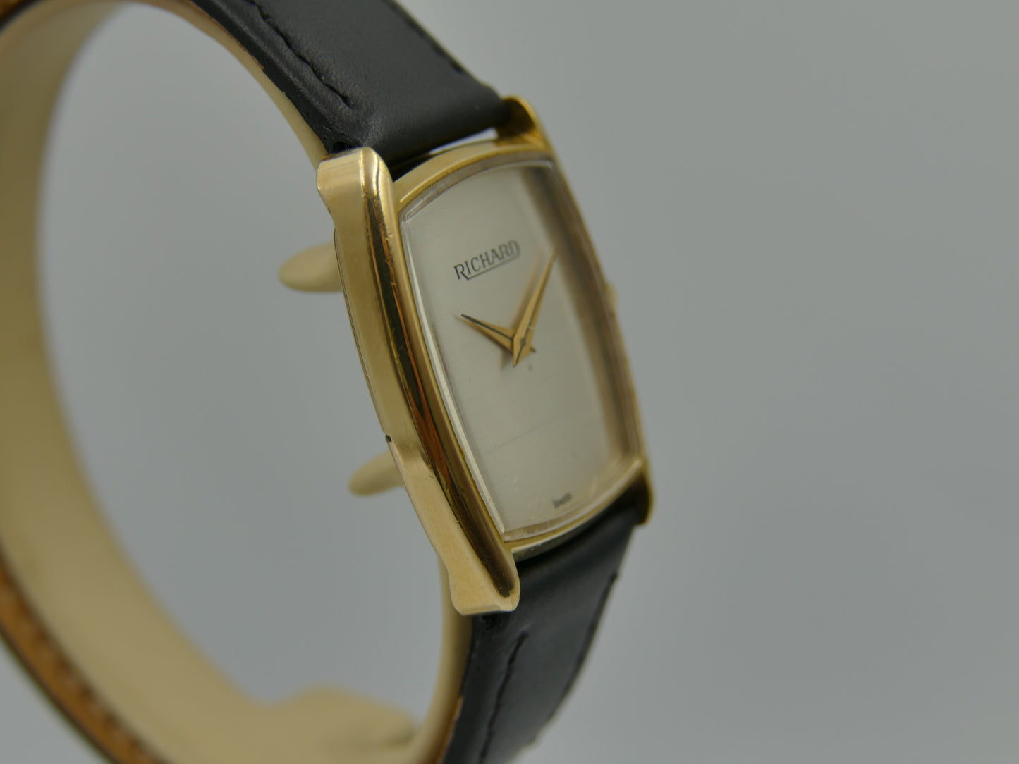 vintage watch Richard ref 440 Tank Tonneau hand wind eta 2512