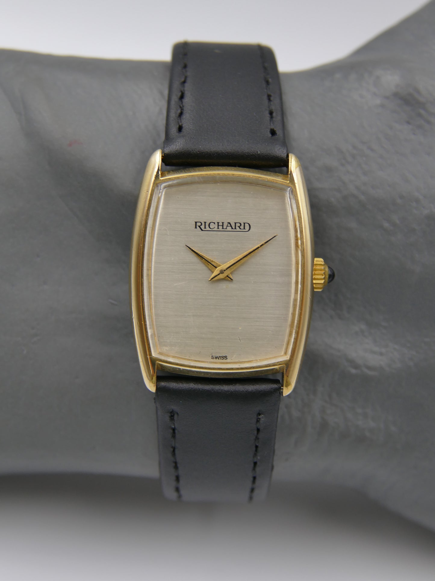 vintage watch Richard ref 440 Tank Tonneau hand wind eta 2512