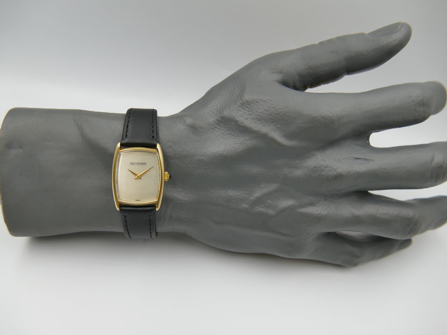 vintage watch Richard ref 440 Tank Tonneau hand wind eta 2512
