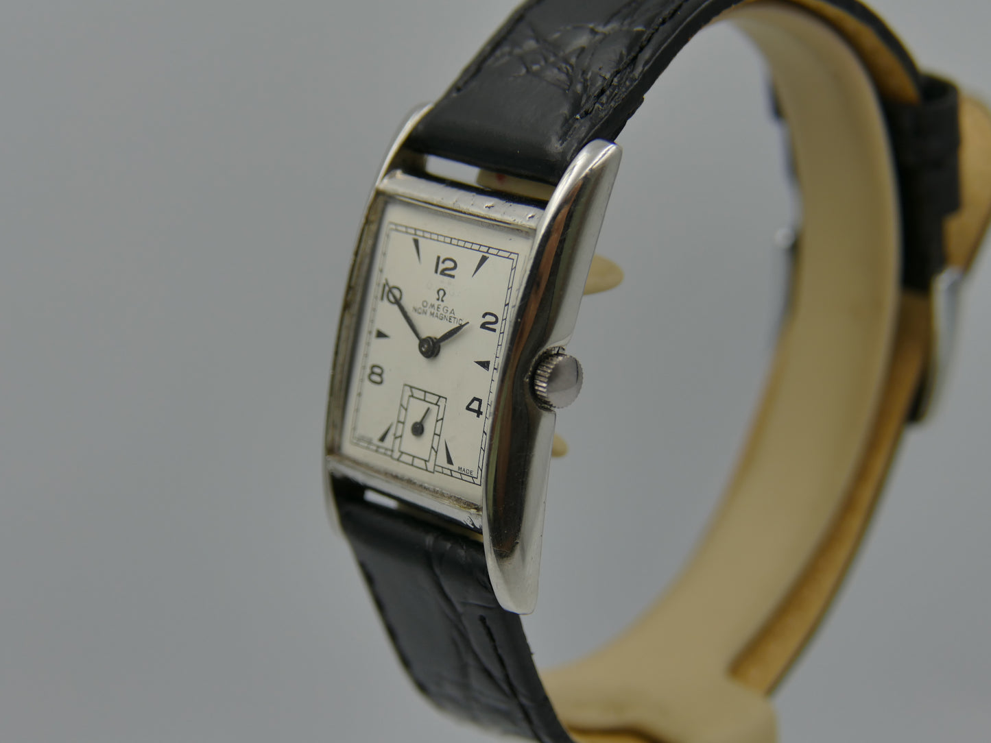 40s vintage watch mens Omega Ref 3879 /1 hand wind Cal. R17.8