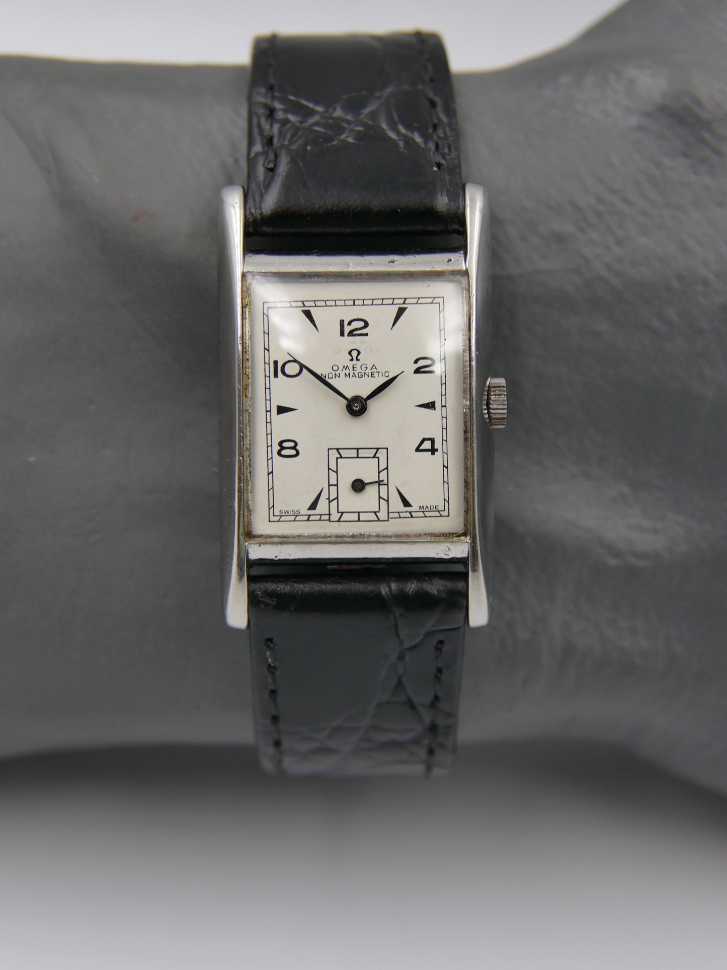 40s vintage watch mens Omega Ref 3879 /1 hand wind Cal. R17.8