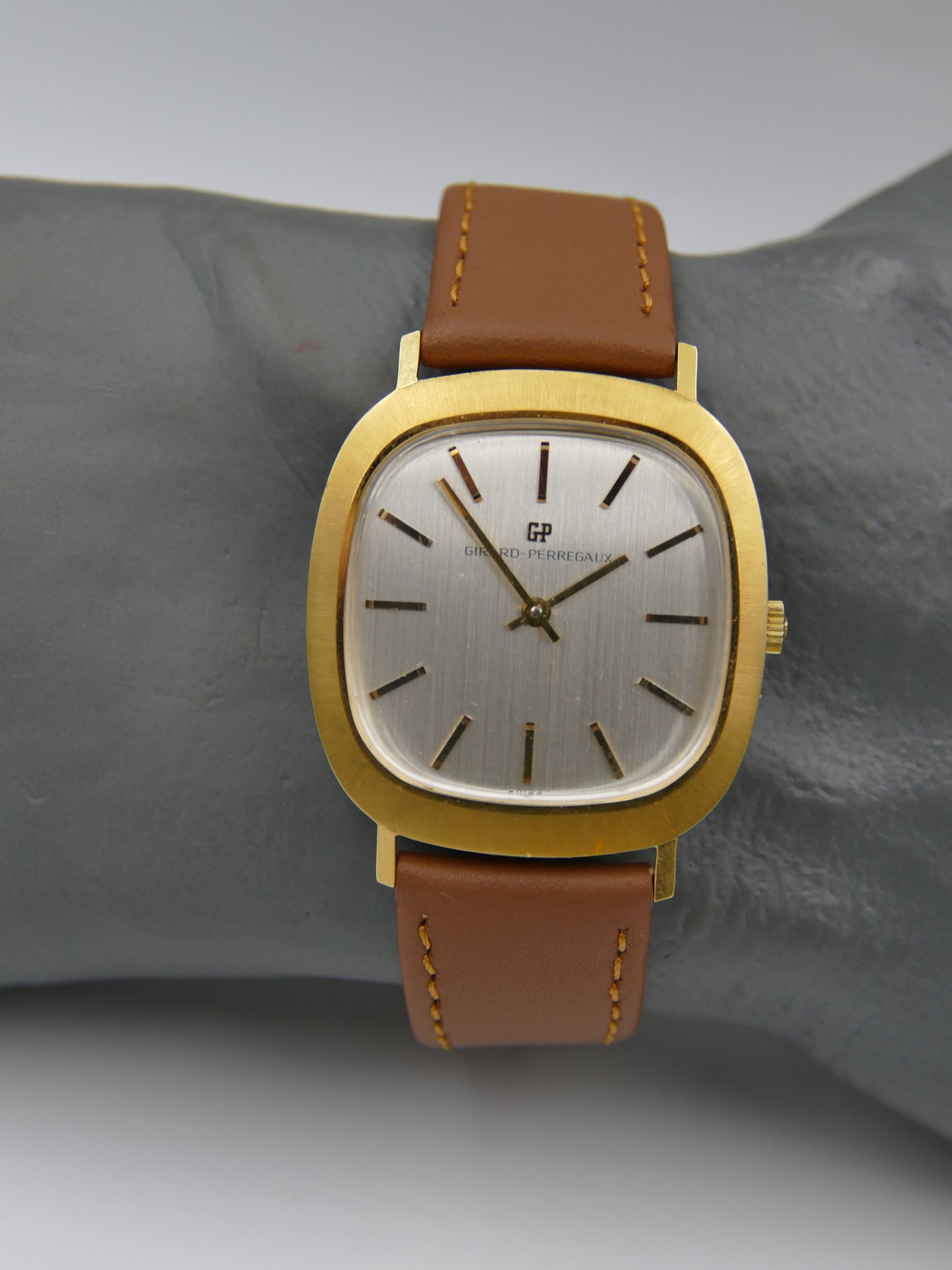60s vintage watch mens Girard Perregaux ref 9692 PF hand wind 091-797 TV mint