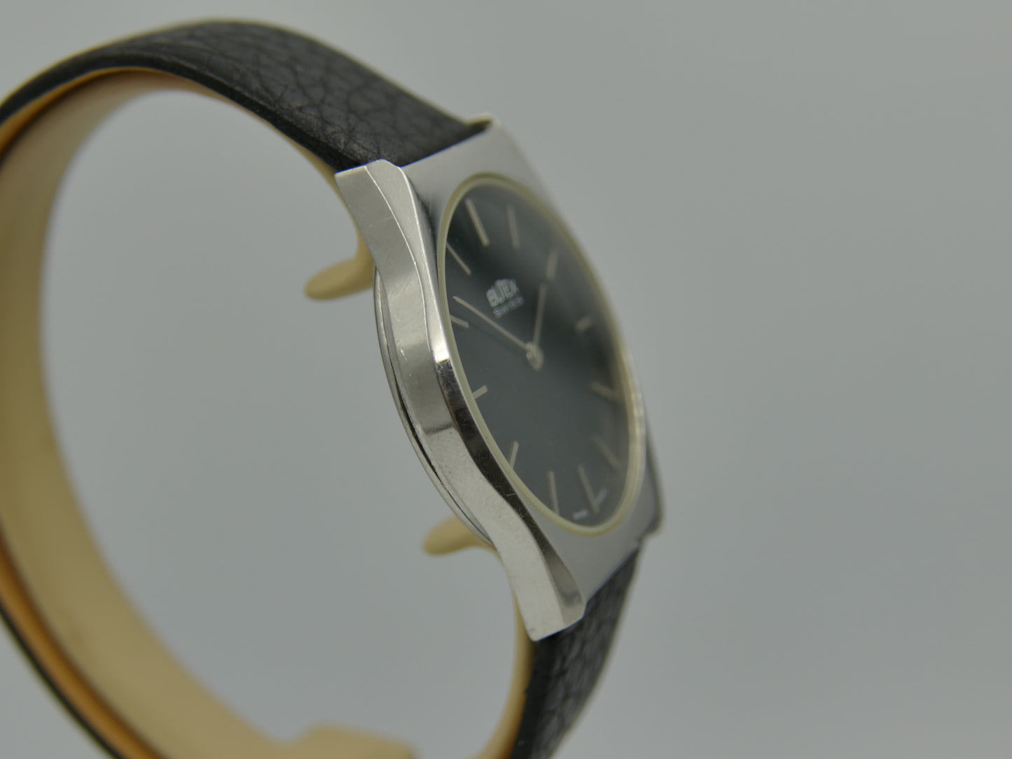 80s vintage watch dress mens Butex BWC swiss hand wind Peseux 7001 slim thin