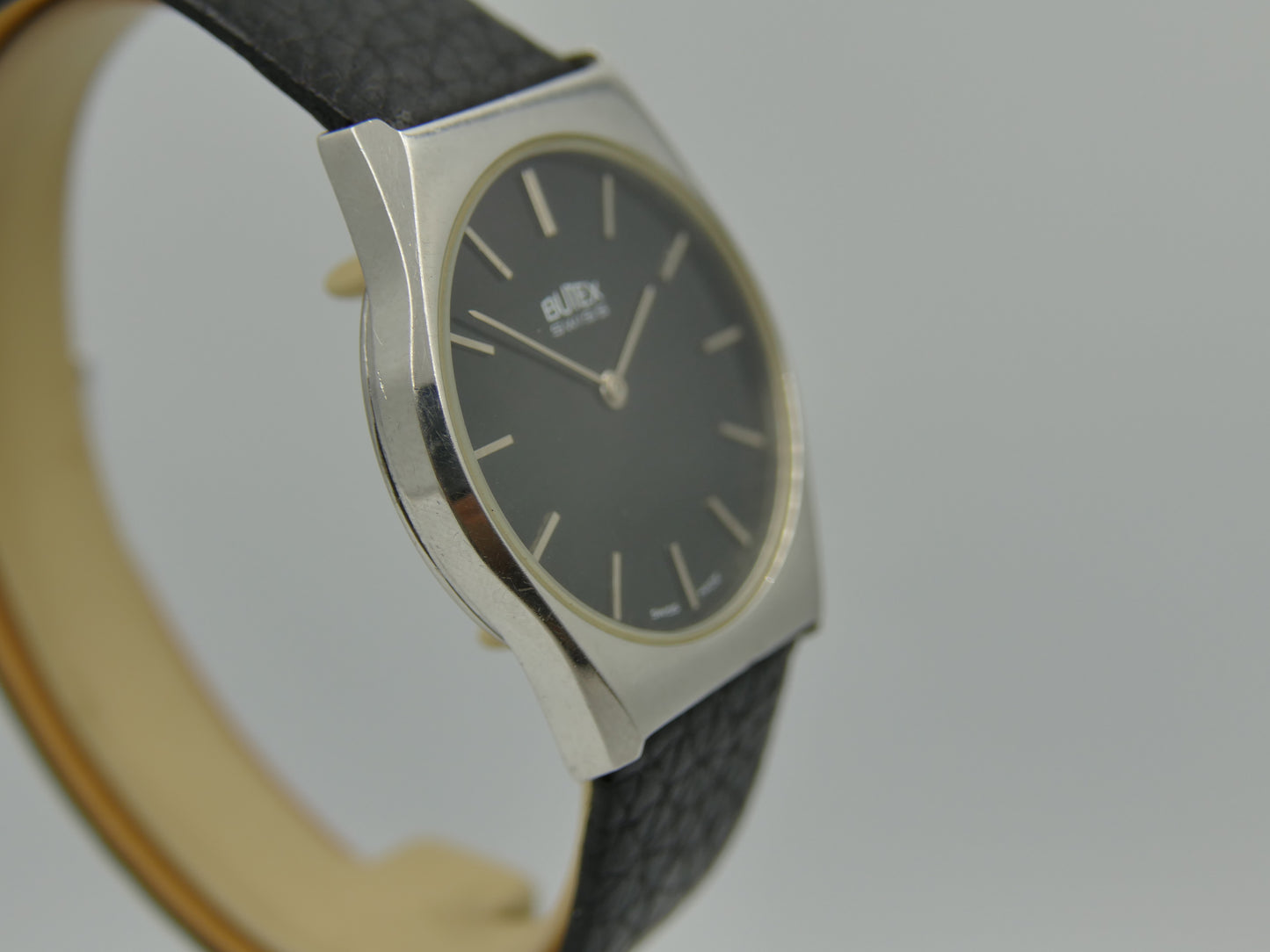 80s vintage watch dress mens Butex BWC swiss hand wind Peseux 7001 slim thin