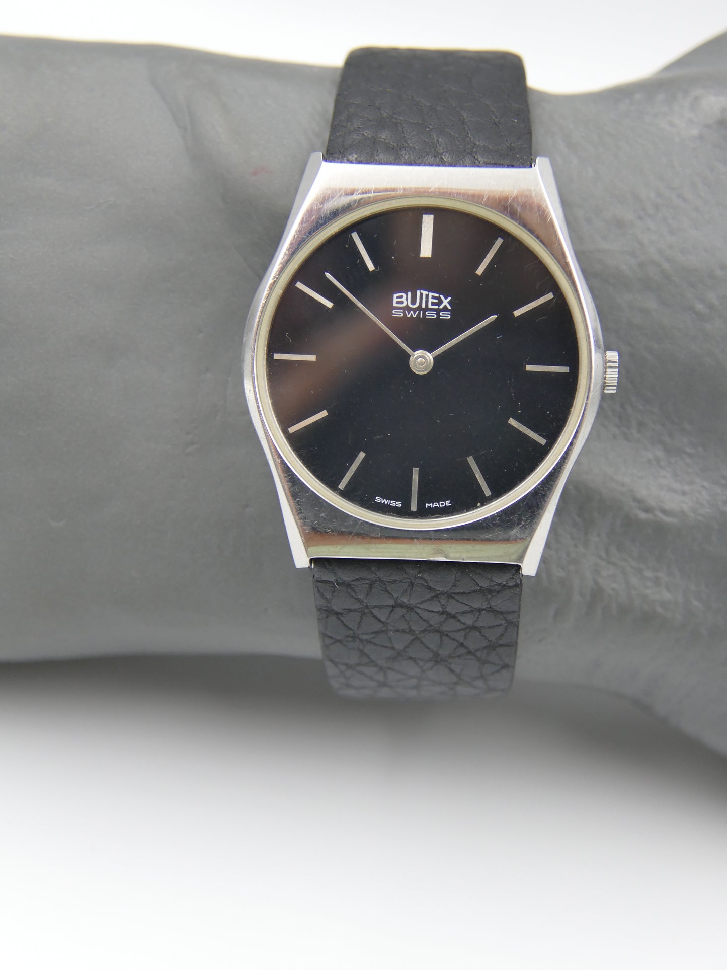 80s vintage watch dress mens Butex BWC swiss hand wind Peseux 7001 slim thin