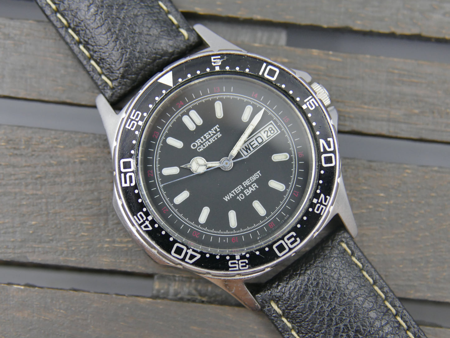 80s Vintage watch mens diver 10 BAR  Orient KY D39748 –90CA Day-Date Red 24H Military Track