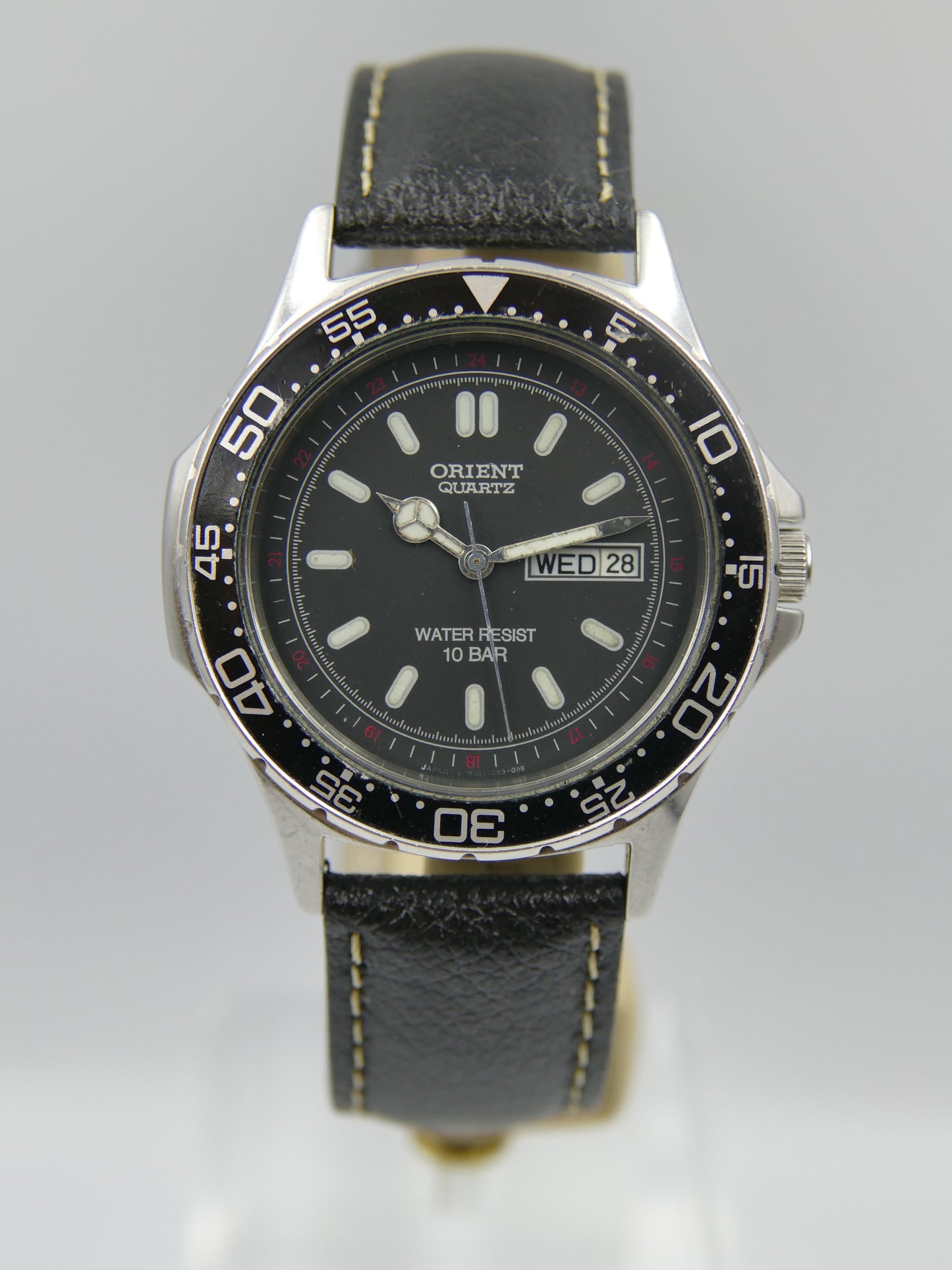 80s Vintage watch mens diver 10 BAR  Orient KY D39748 –90CA Day-Date Red 24H Military Track