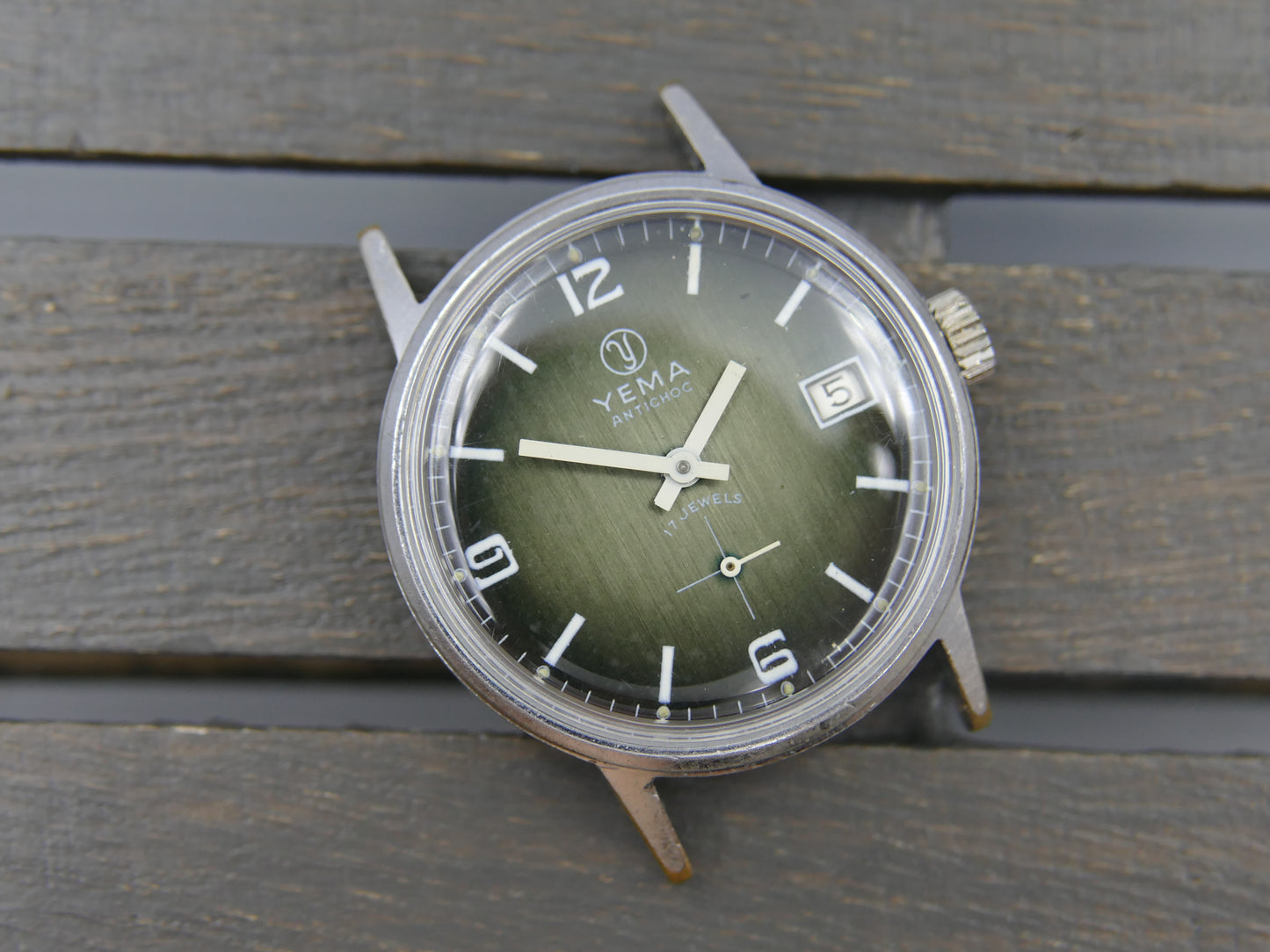 70s vintage watch mens Yema green hand wind Cupillard 233-69