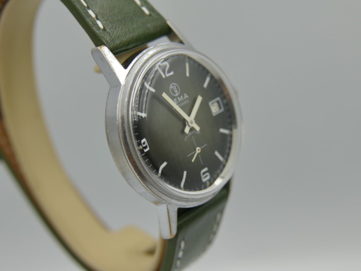 70s vintage watch mens Yema green hand wind Cupillard 233-69
