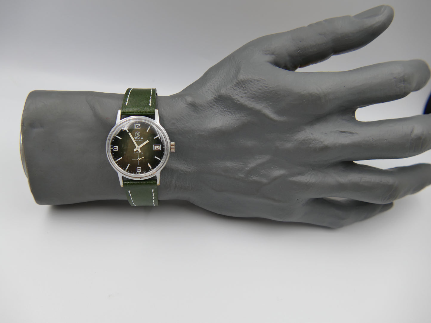 70s vintage watch mens Yema green hand wind Cupillard 233-69