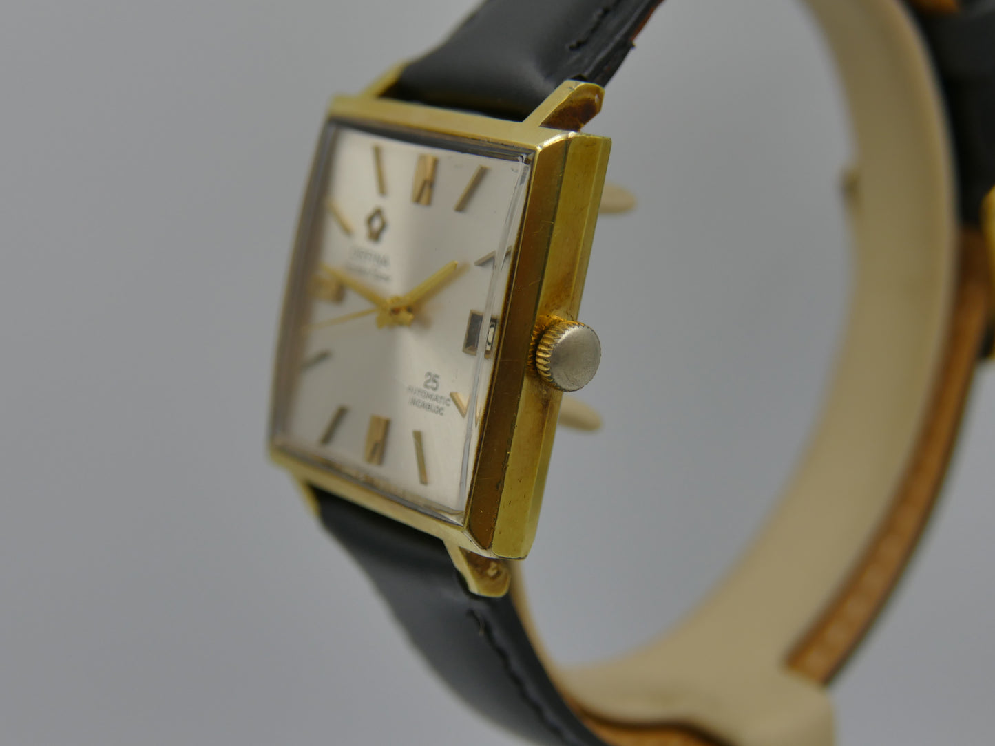 Vintage watch mens dress Orfina Golden Flame Automatic 25 Jewels Square MOD 6320