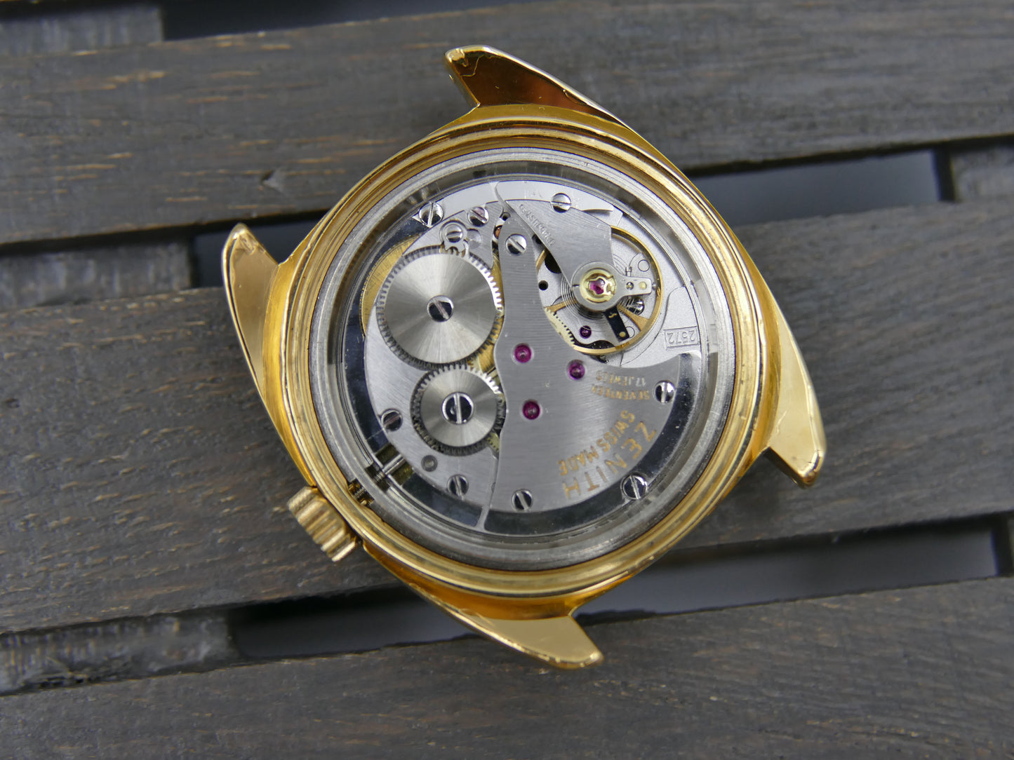 70s vintage watch mens ZENITH Surf 20.1290.360 hand wind cal 2572 serviced