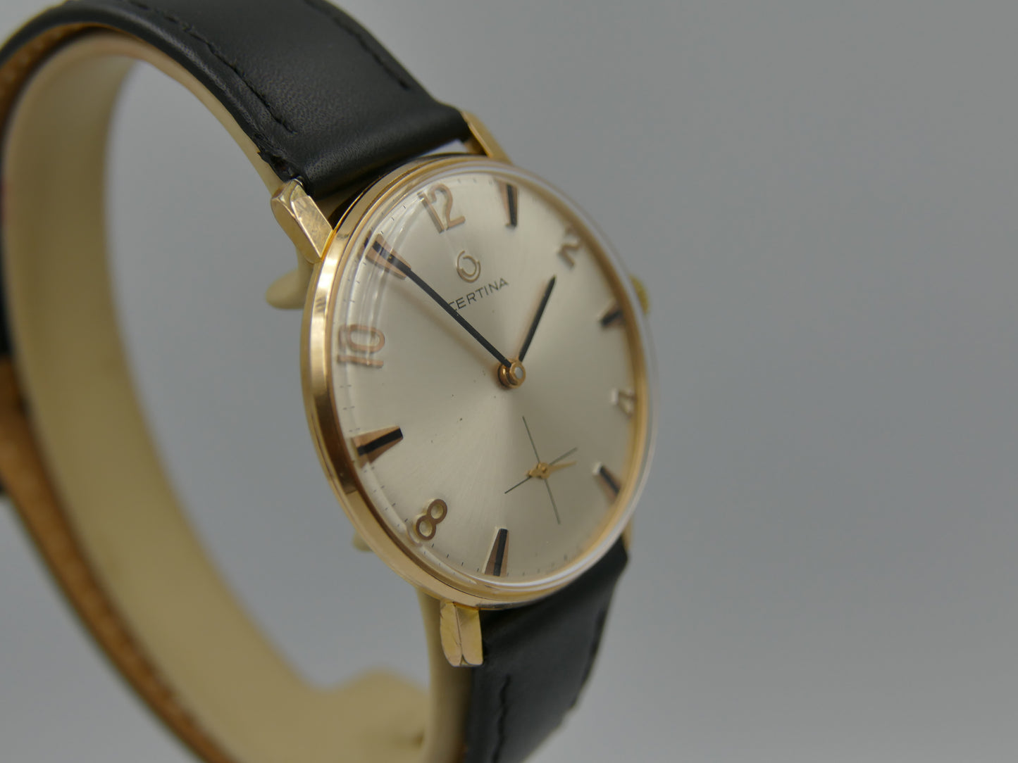 60s vintage watch mens Certina ref 7004 200 hand wind Cal. 28-10 de 1968