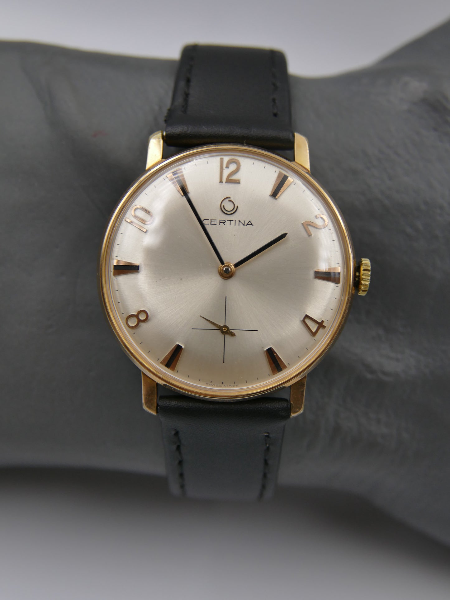 60s vintage watch mens Certina ref 7004 200 hand wind Cal. 28-10 de 1968