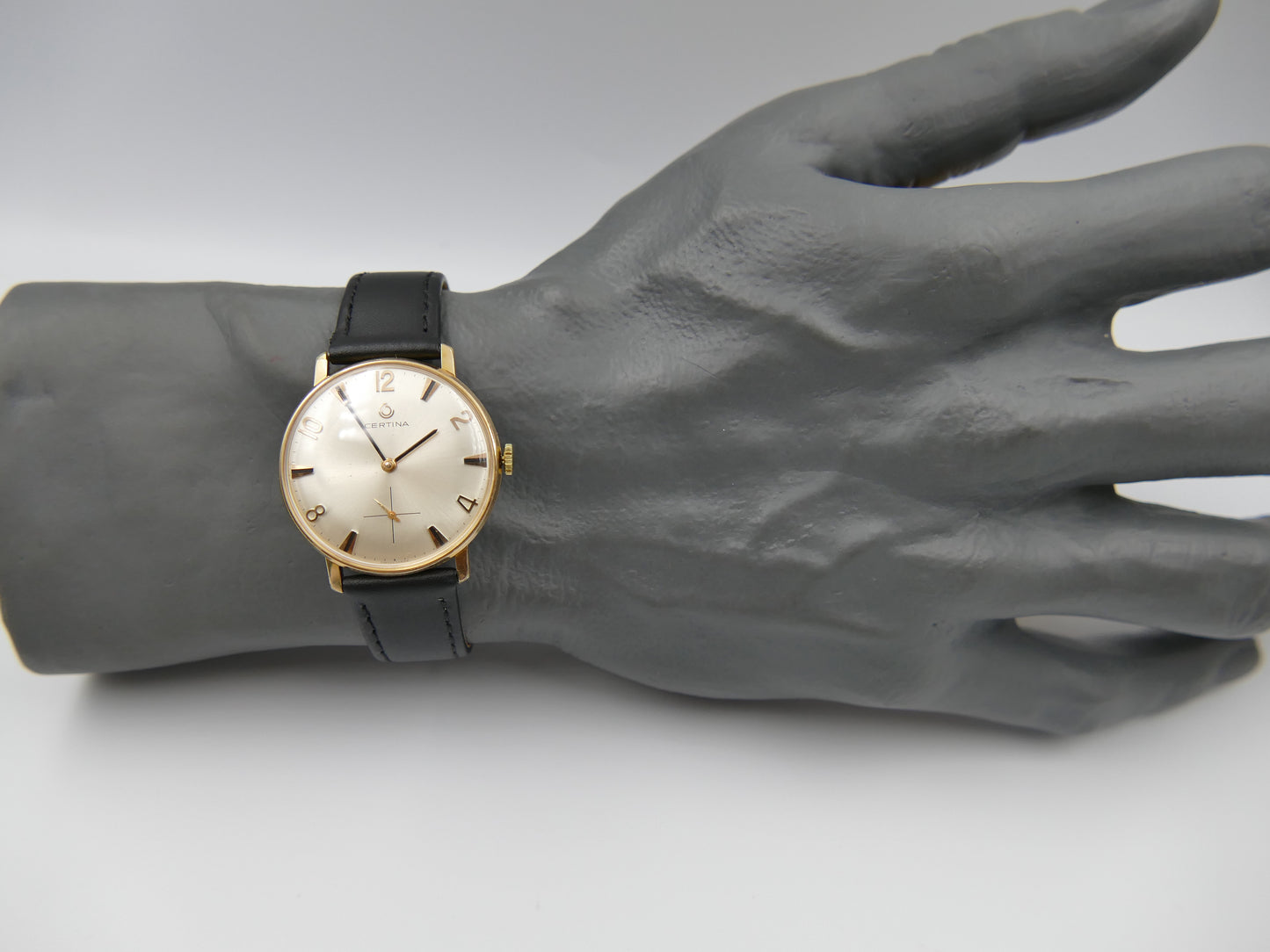 60s vintage watch mens Certina ref 7004 200 hand wind Cal. 28-10 de 1968