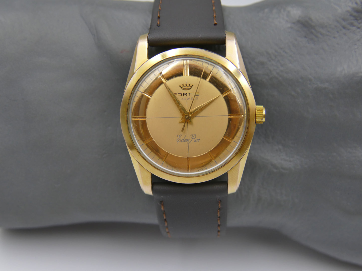 60s vintage watch mens Fortis Eden Roc ref 2262 ETA 2390 Crosshair Dial golden