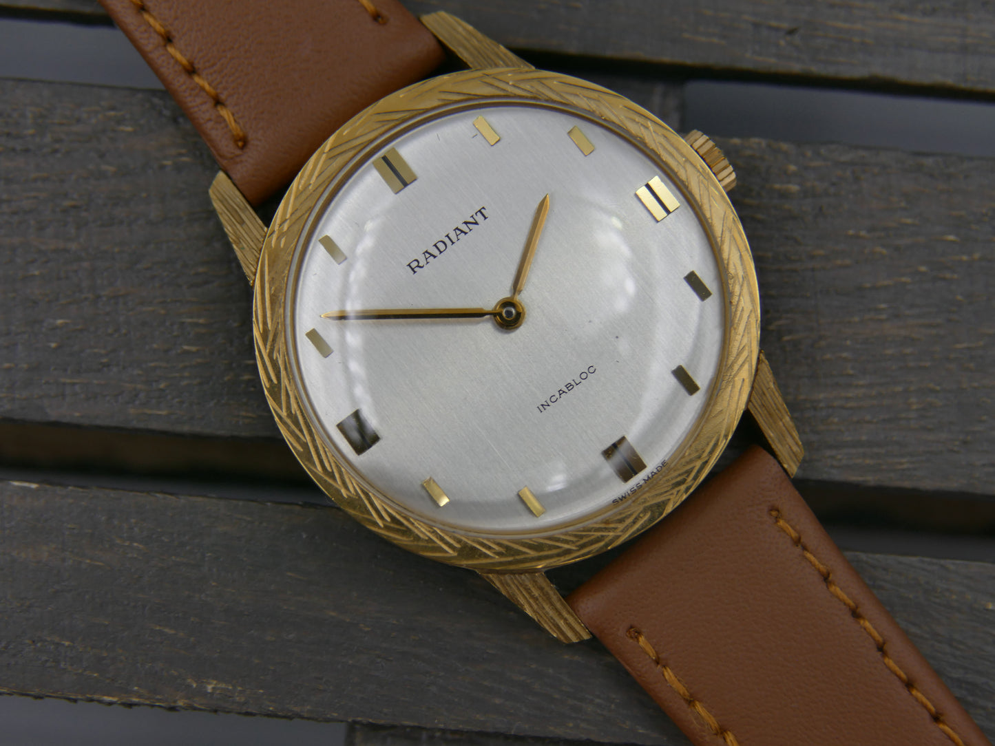 60s vintage watch mens dress Radiant Ultra-Thin hand wind Peseux 320 NOS Gold PL Textured Bezel