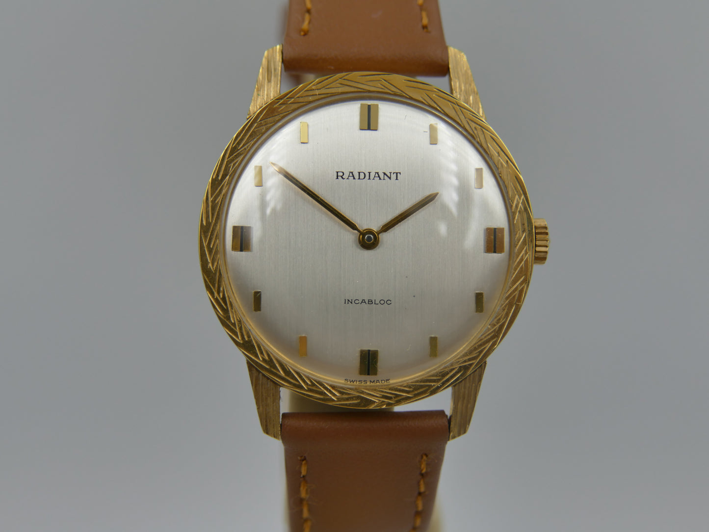 60s vintage watch mens dress Radiant Ultra-Thin hand wind Peseux 320 NOS Gold PL Textured Bezel