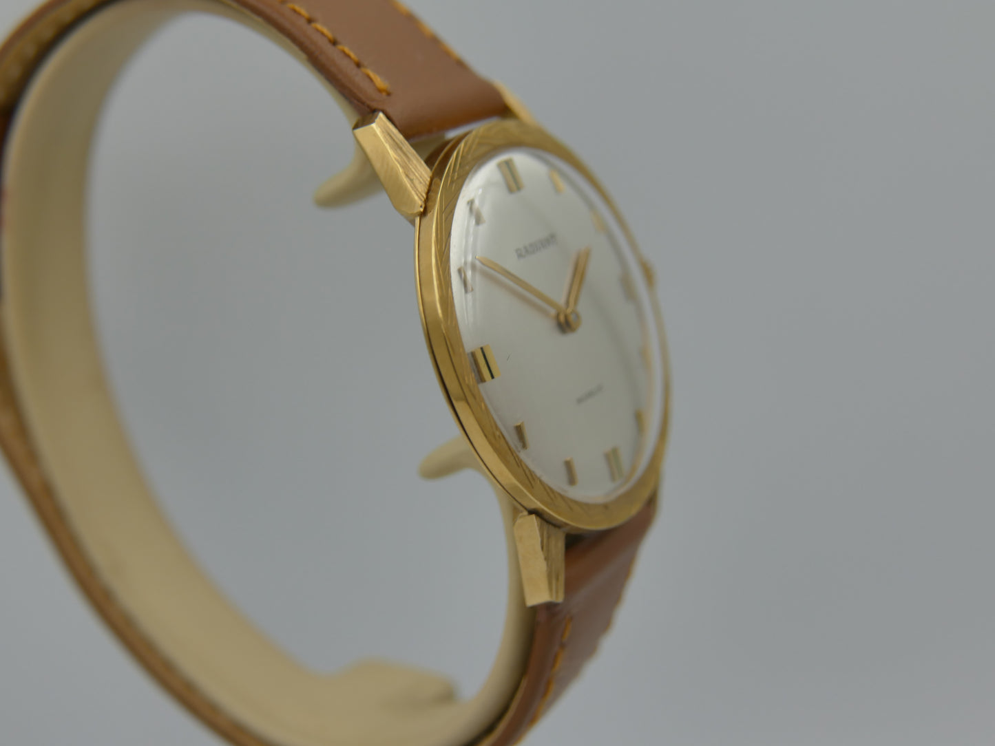 60s vintage watch mens dress Radiant Ultra-Thin hand wind Peseux 320 NOS Gold PL Textured Bezel