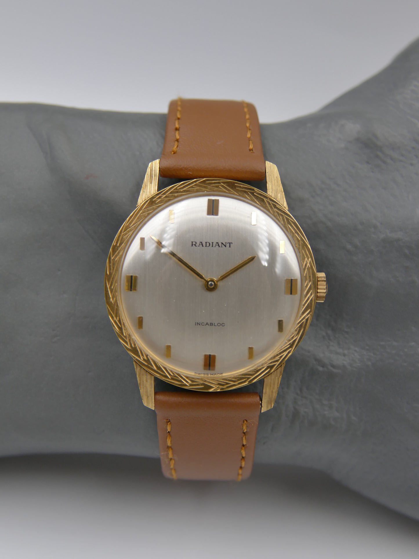 60s vintage watch mens dress Radiant Ultra-Thin hand wind Peseux 320 NOS Gold PL Textured Bezel