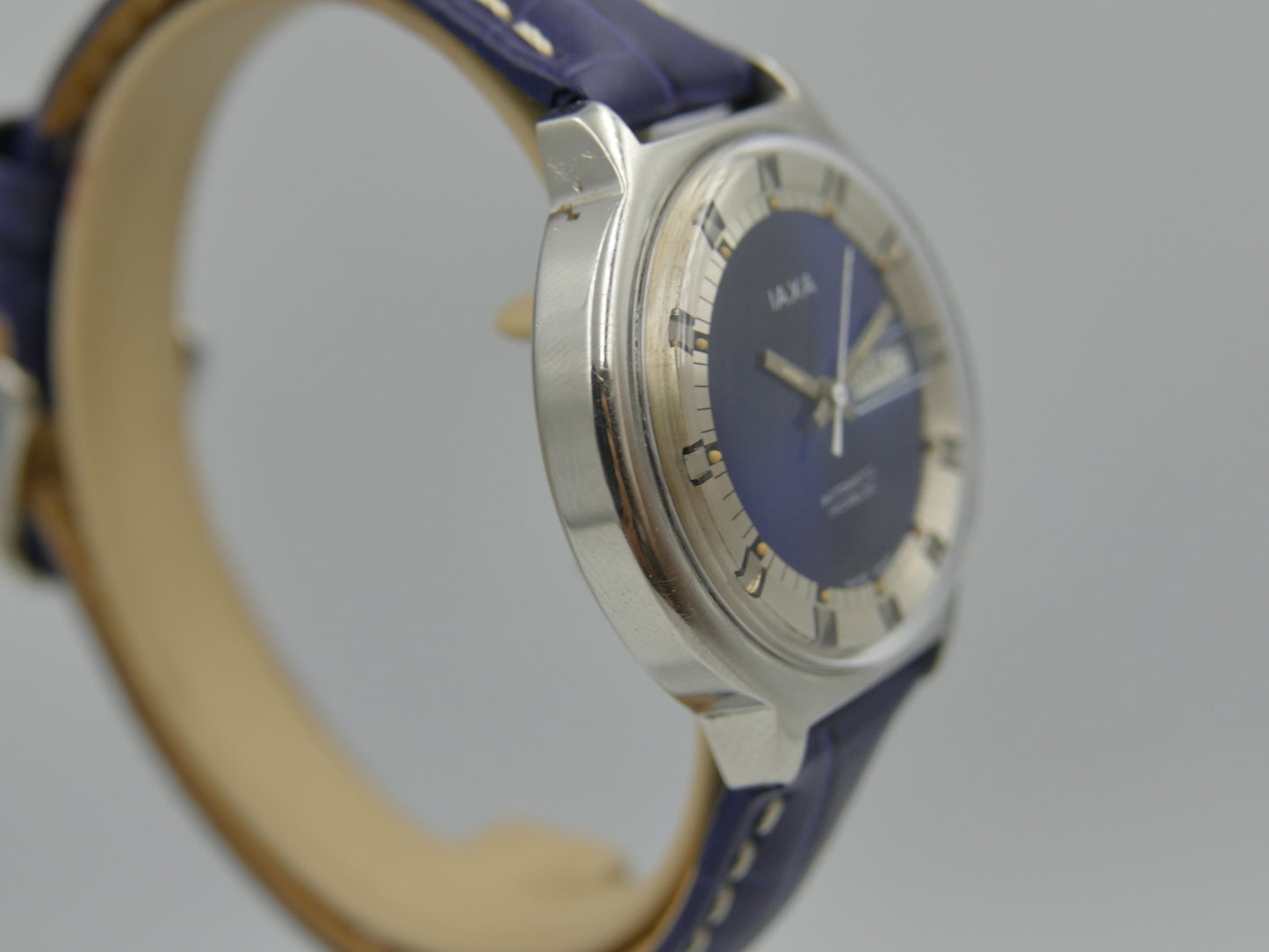 70s vintage watch mens IAXA automatic Eta 2789 blue dial