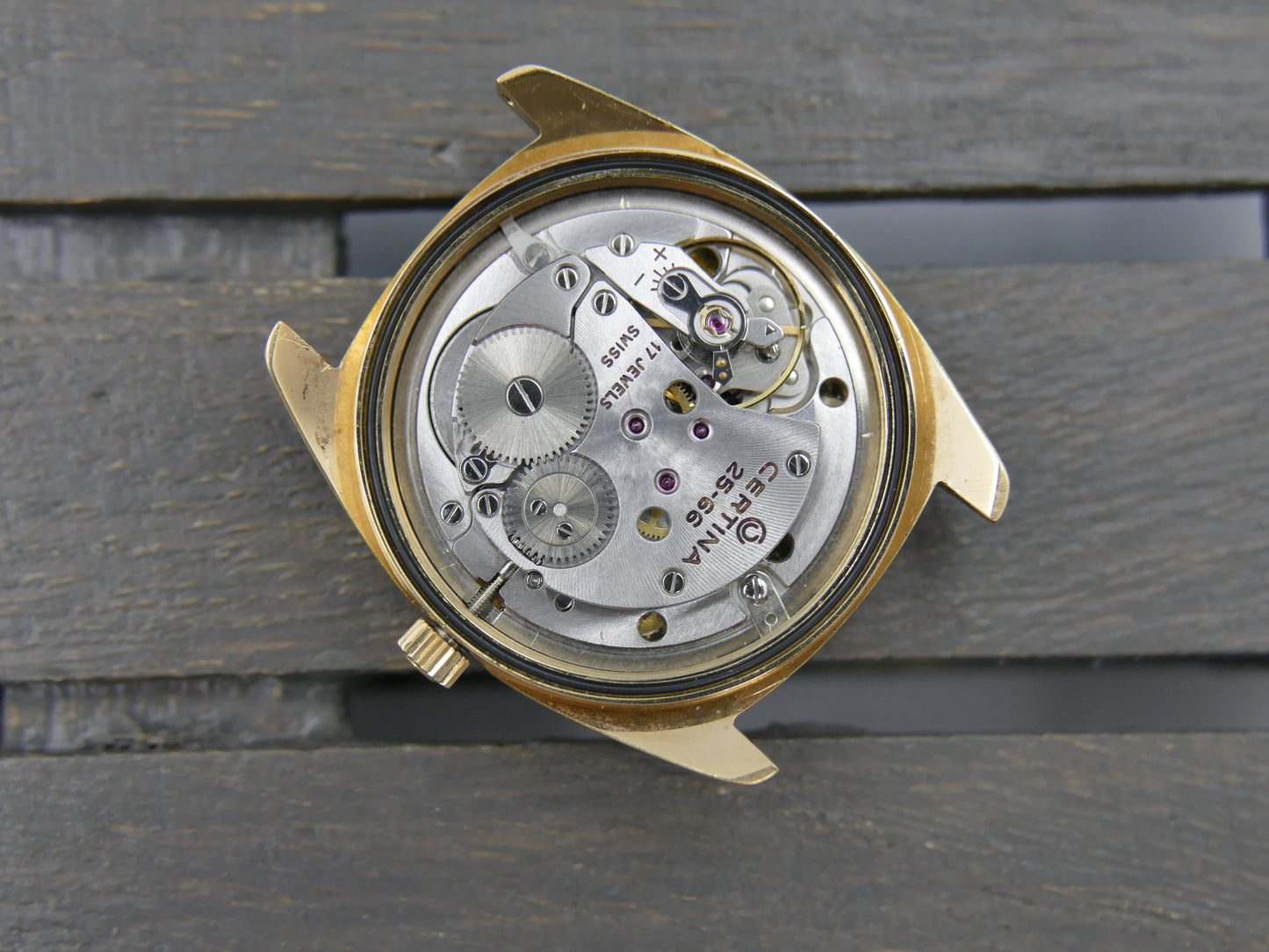 70s vintage watch mens Certina Waterking 215 ref. 5201.275 hand wind cal. 25-66 bullseye
