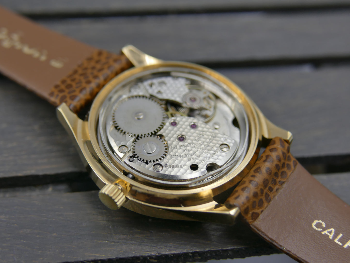 80s vintage watch dress mens Caravelle by Bulova Cal. FE 140-1C MINT