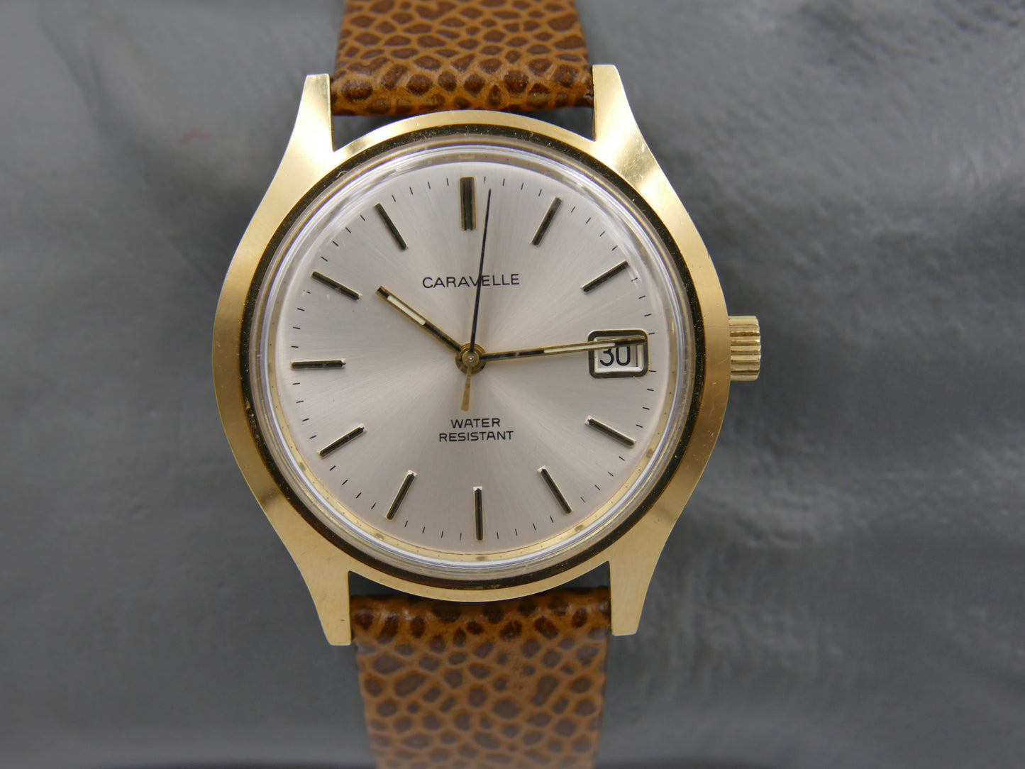 80s vintage watch dress mens Caravelle by Bulova Cal. FE 140-1C MINT