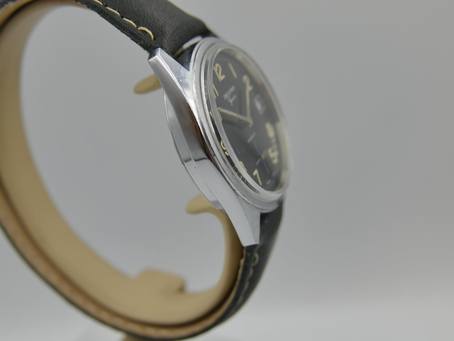 70s vintage watch mens Delvina Geneve hand wind Unitas 6380 military mint