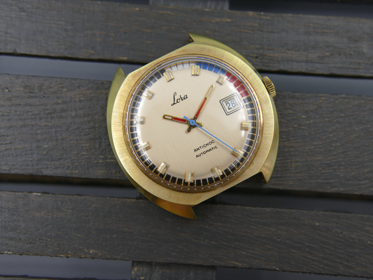 70s vintage watch mens Lora Automatic FE 3611 Regatta Dial UFO jumbo case mint