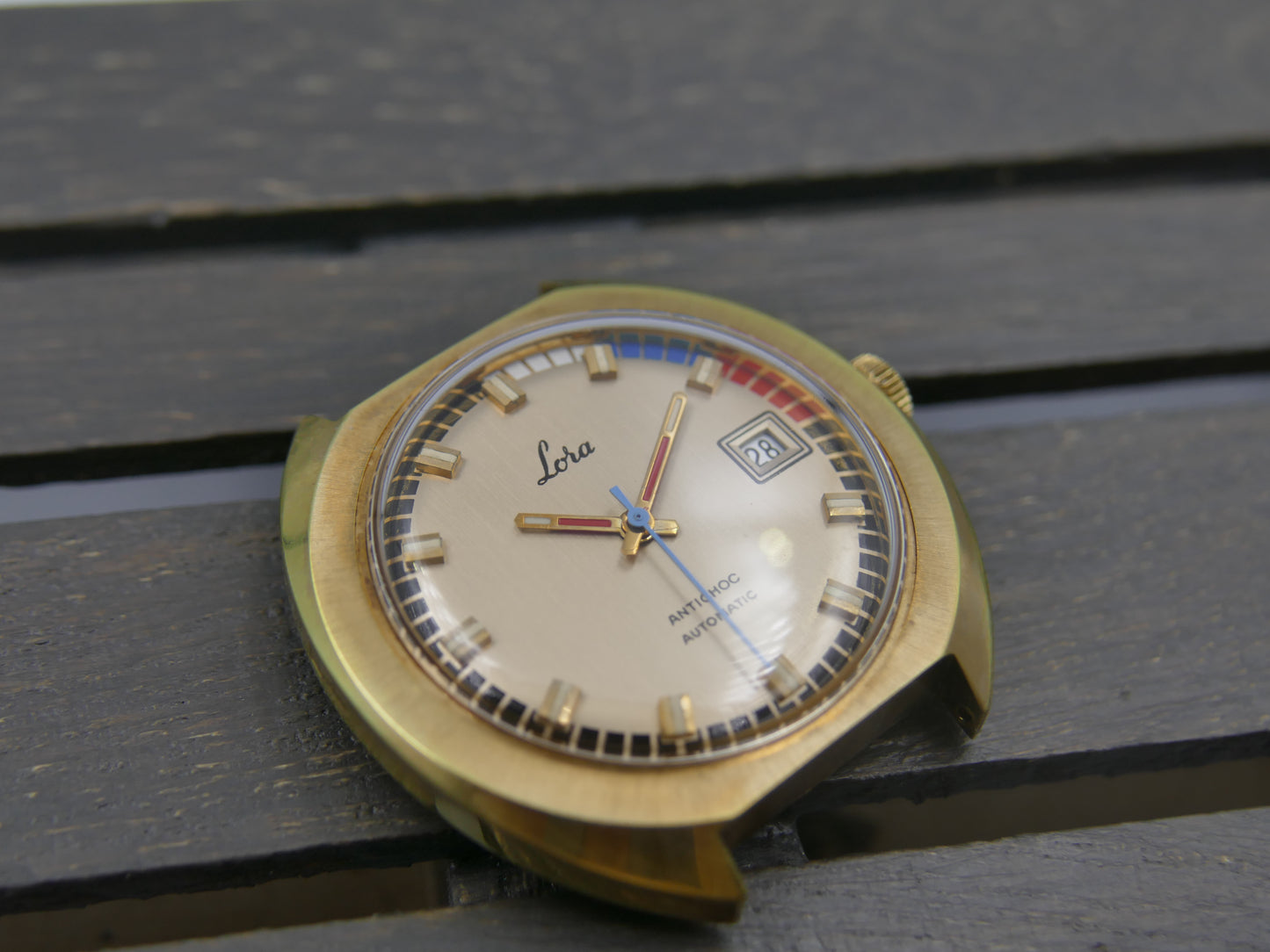 70s vintage watch mens Lora Automatic FE 3611 Regatta Dial UFO jumbo case mint