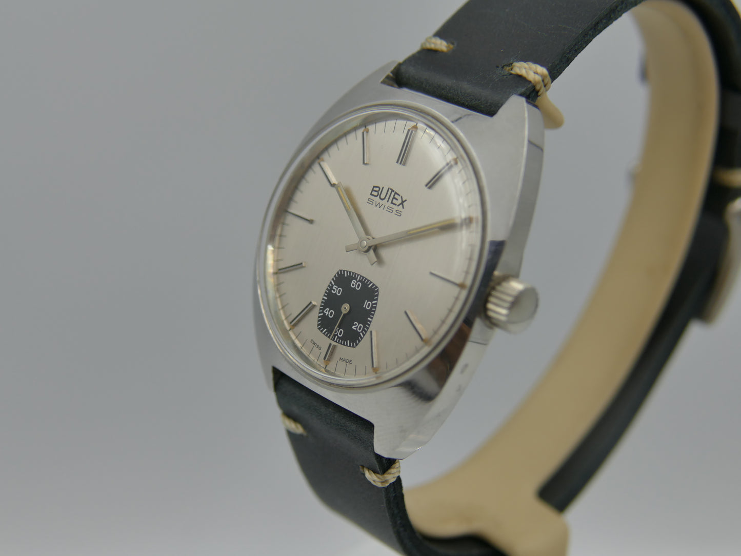 70s vintage watch mens Butex BWC Swiss ref 853016 hand wind unitas 6325 panda style