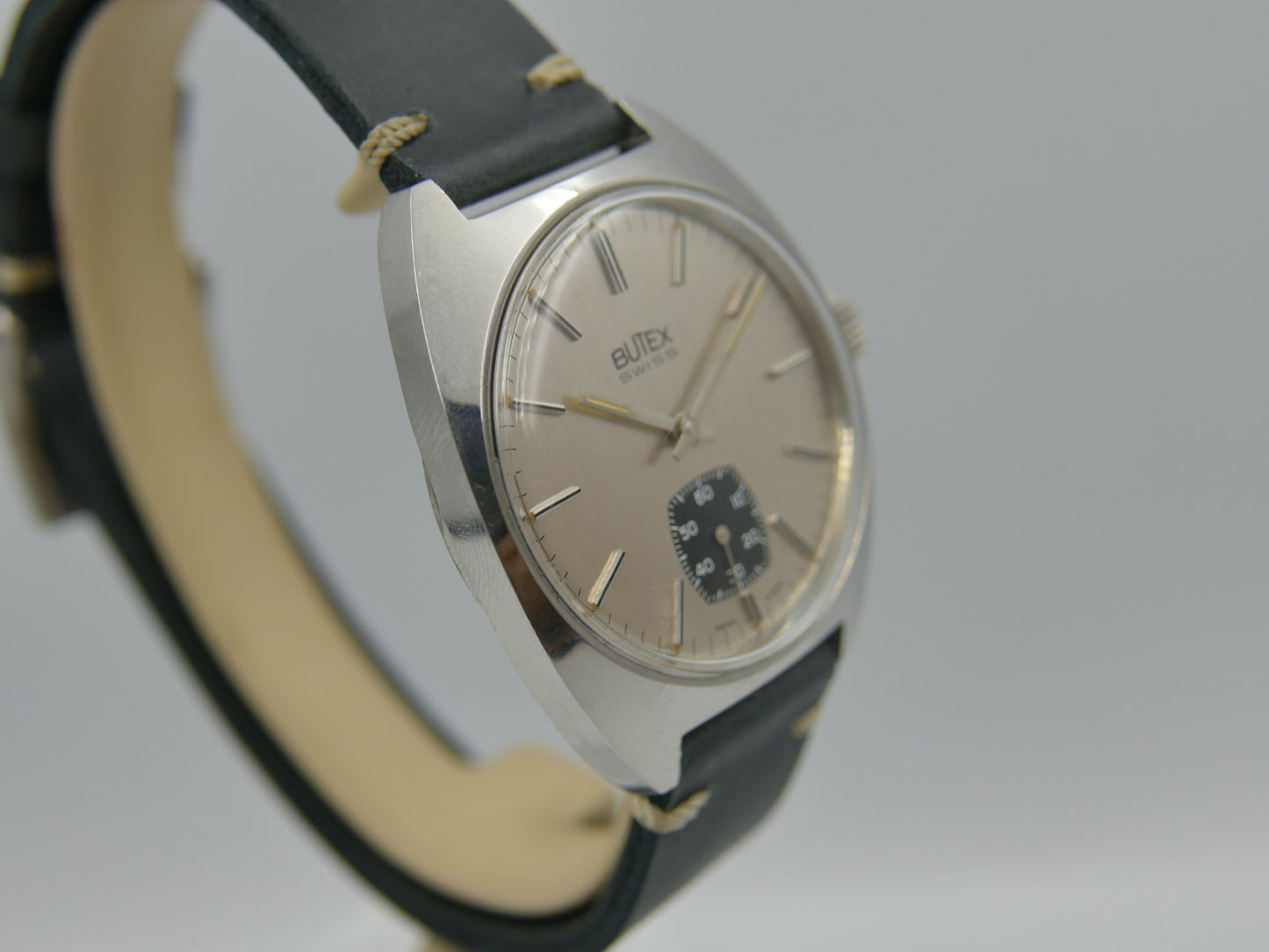 70s vintage watch mens Butex BWC Swiss ref 853016 hand wind unitas 6325 panda style