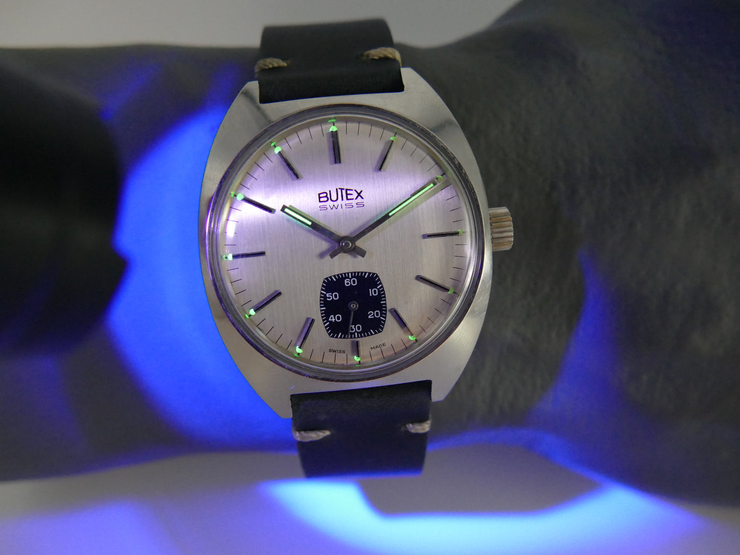70s vintage watch mens Butex BWC Swiss ref 853016 hand wind unitas 6325 panda style