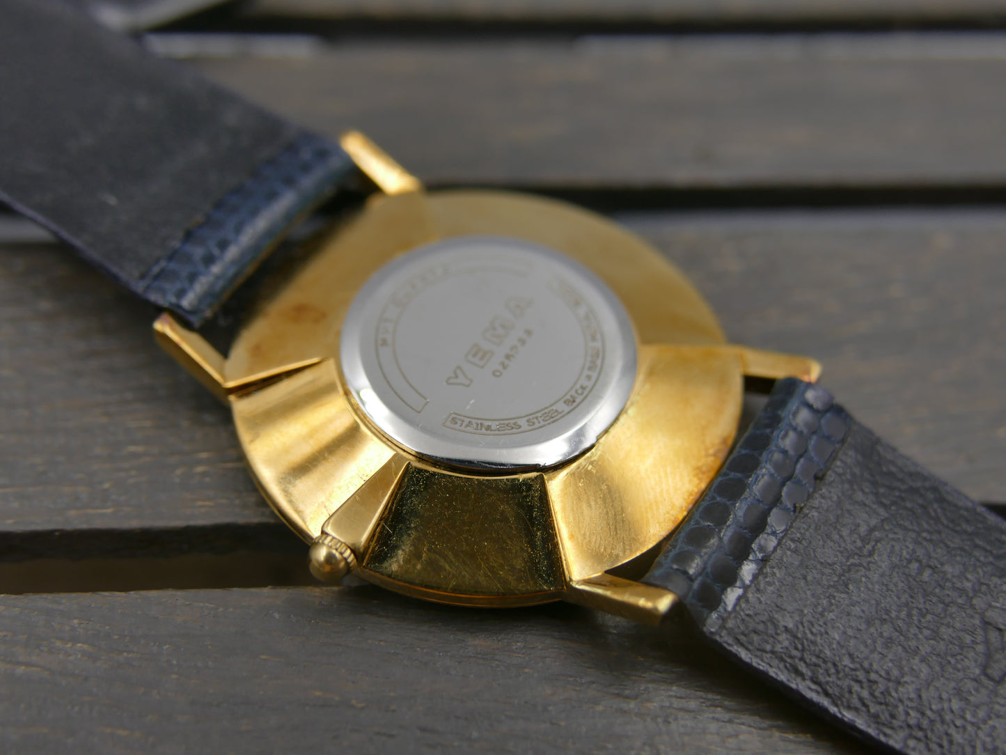90s vintage watch mens Yema Round Gold Guilloché ref 028p33 NOS