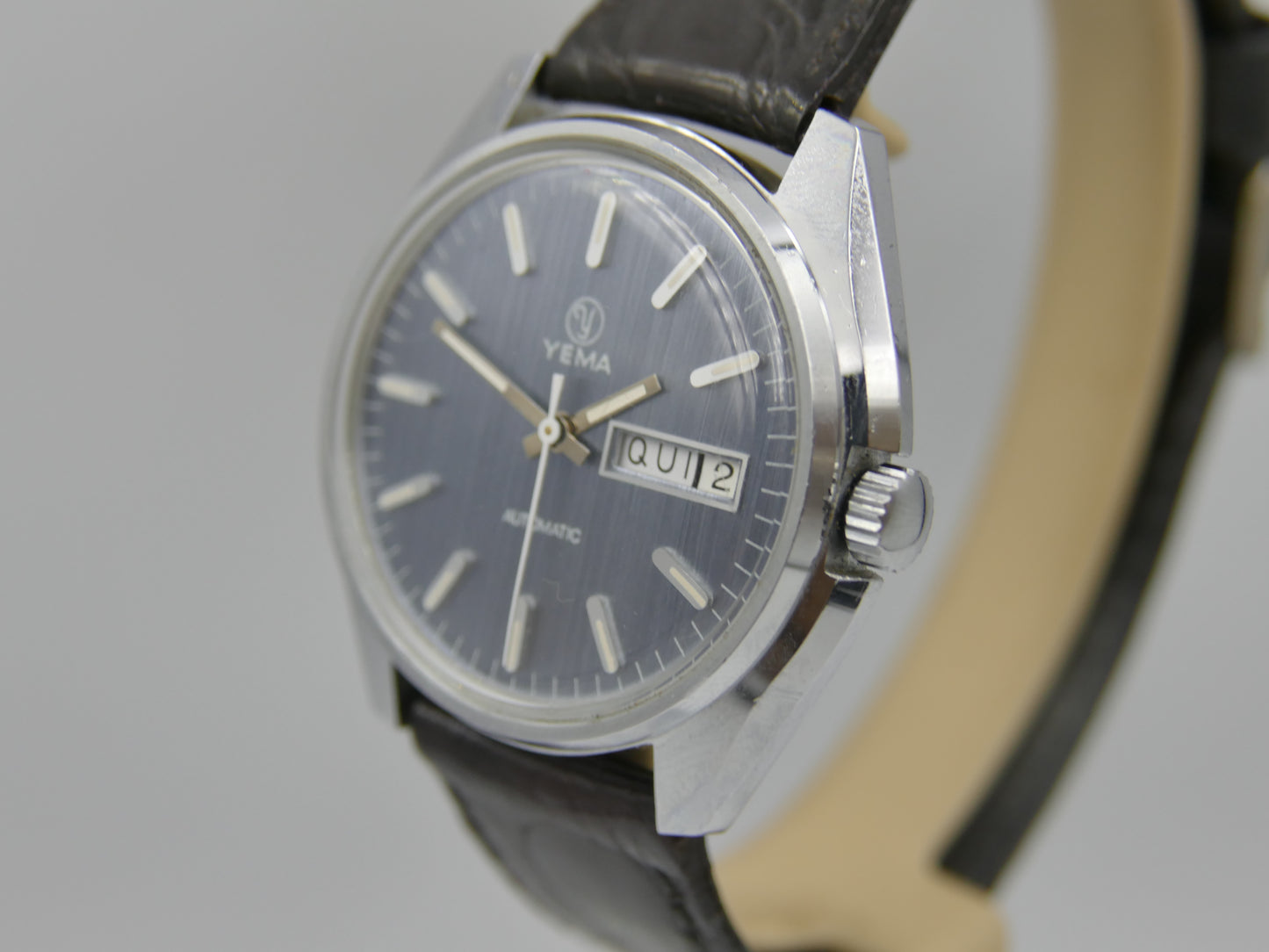 70s vintage watch mens Yema automatic FE 4612 blue dial mint