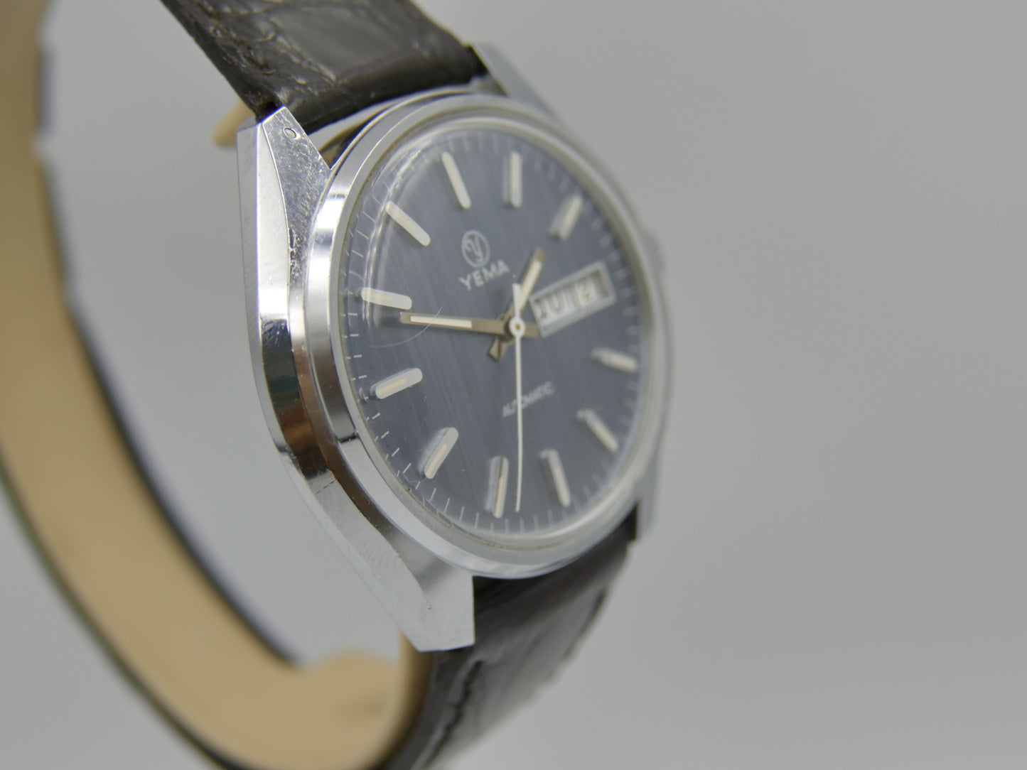 70s vintage watch mens Yema automatic FE 4612 blue dial mint
