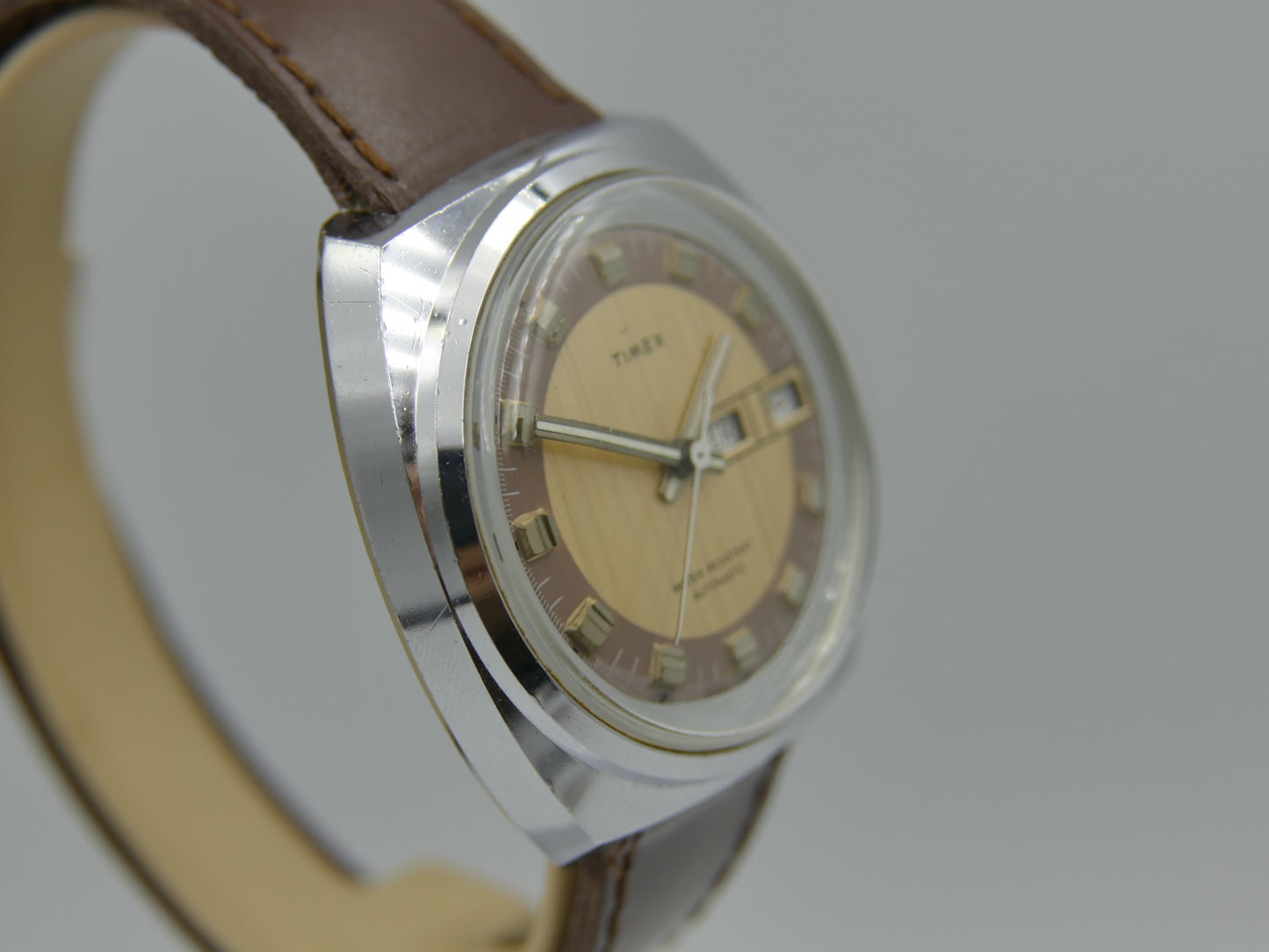 70s Vintage watch mens Timex Viscount Automatic Day-Date - Ref. 46950 cal. M109 Dundee Made mint