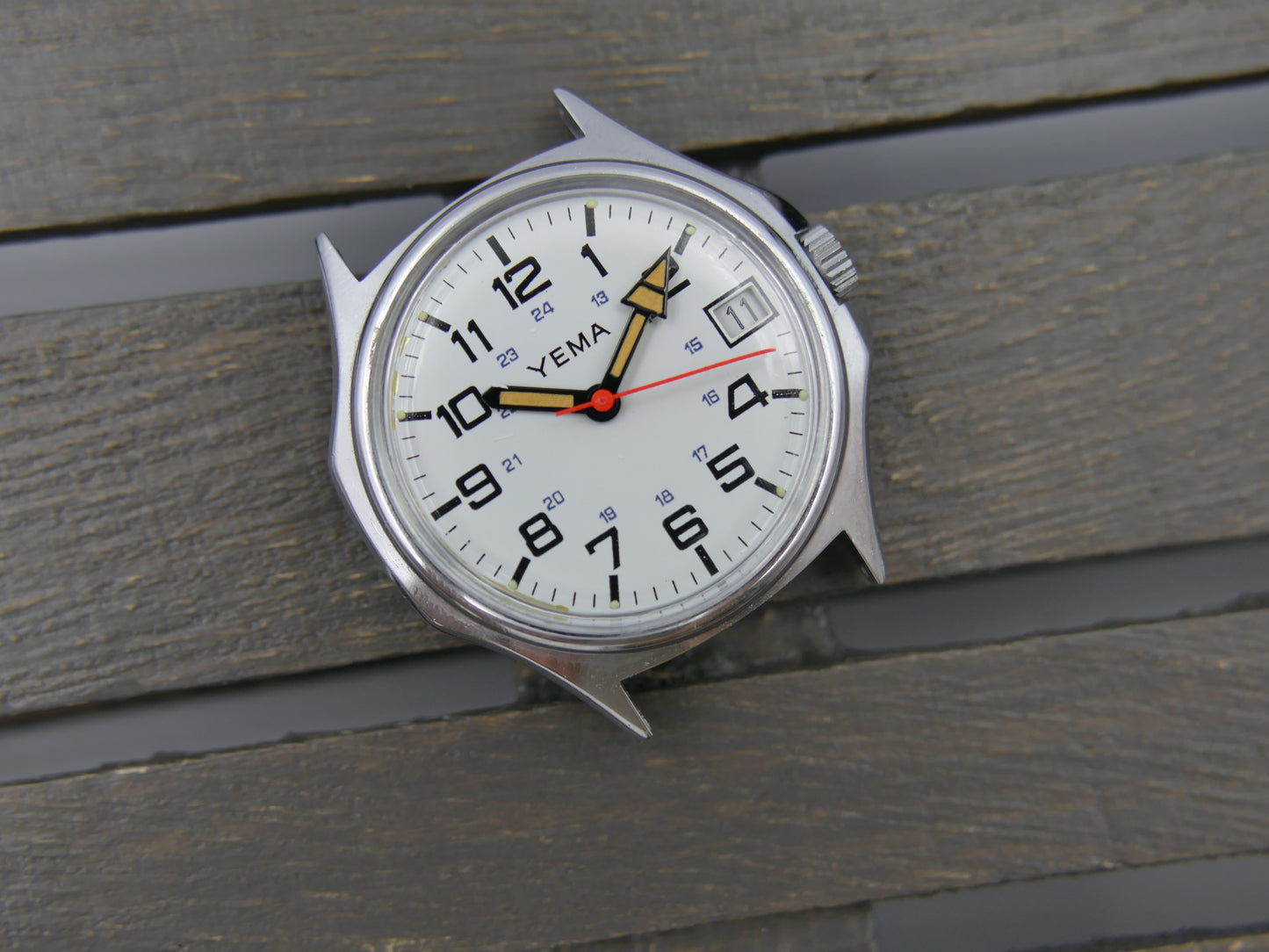 70s vintage watch Yema ref 30.E04.1 hand wind cal. 140-1c MINT